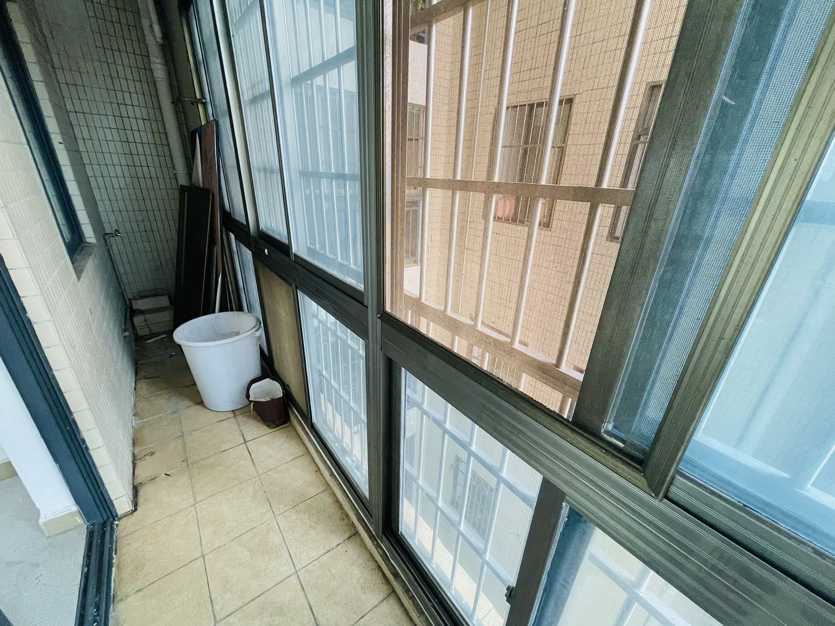 金龙城市广场二期  2室1厅1卫    2800.0元/月 金龙城市广场二期  2室1厅1卫    2800.0元/月室内图