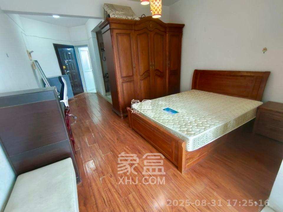 月湖兰庭  1室1厅1卫    1800.0元/月 月湖兰庭  1室1厅1卫    1800.0元/月室内图1