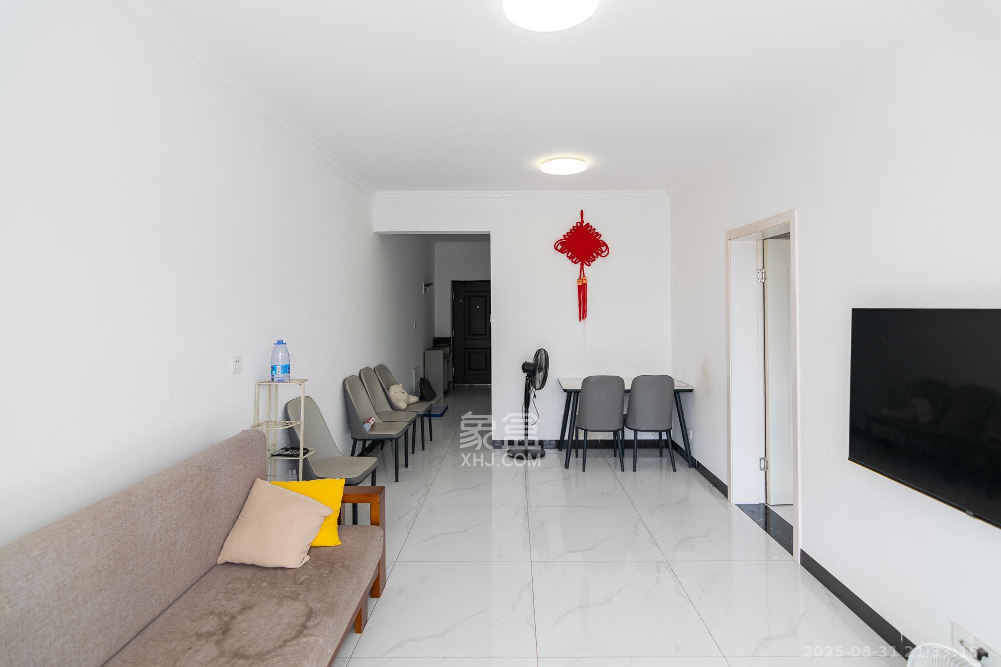 春晖花园  1室1厅1卫    33.6万 春晖花园  1室1厅1卫    33.6万客厅