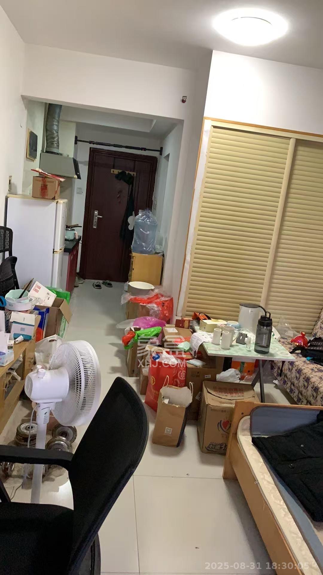 保利麓谷林语I区  1室1厅1卫    1500.0元/月室内图