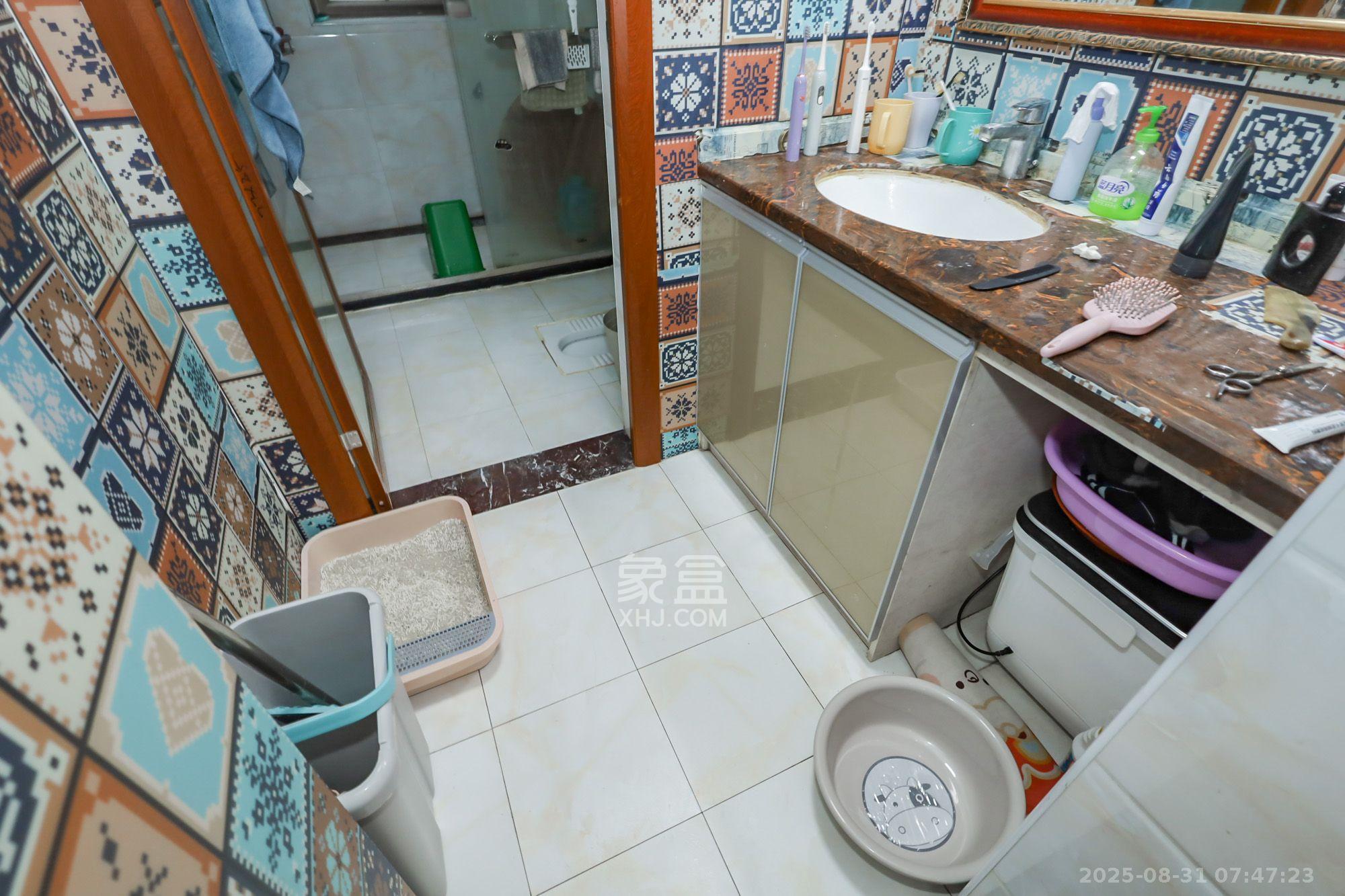 卓越蔚蓝海岸二期  4室2厅2卫    4800.0元/月室内图