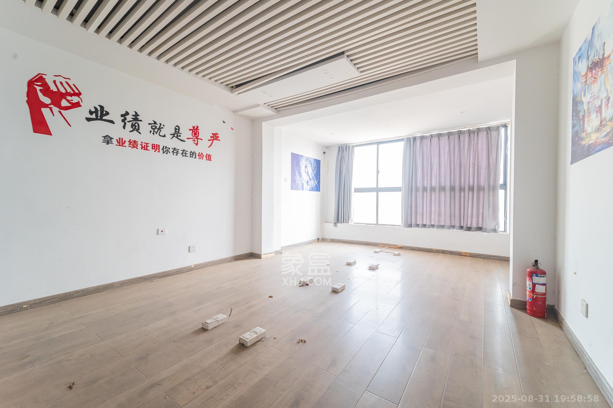 尚城  4室2厅1卫    70.5万其他