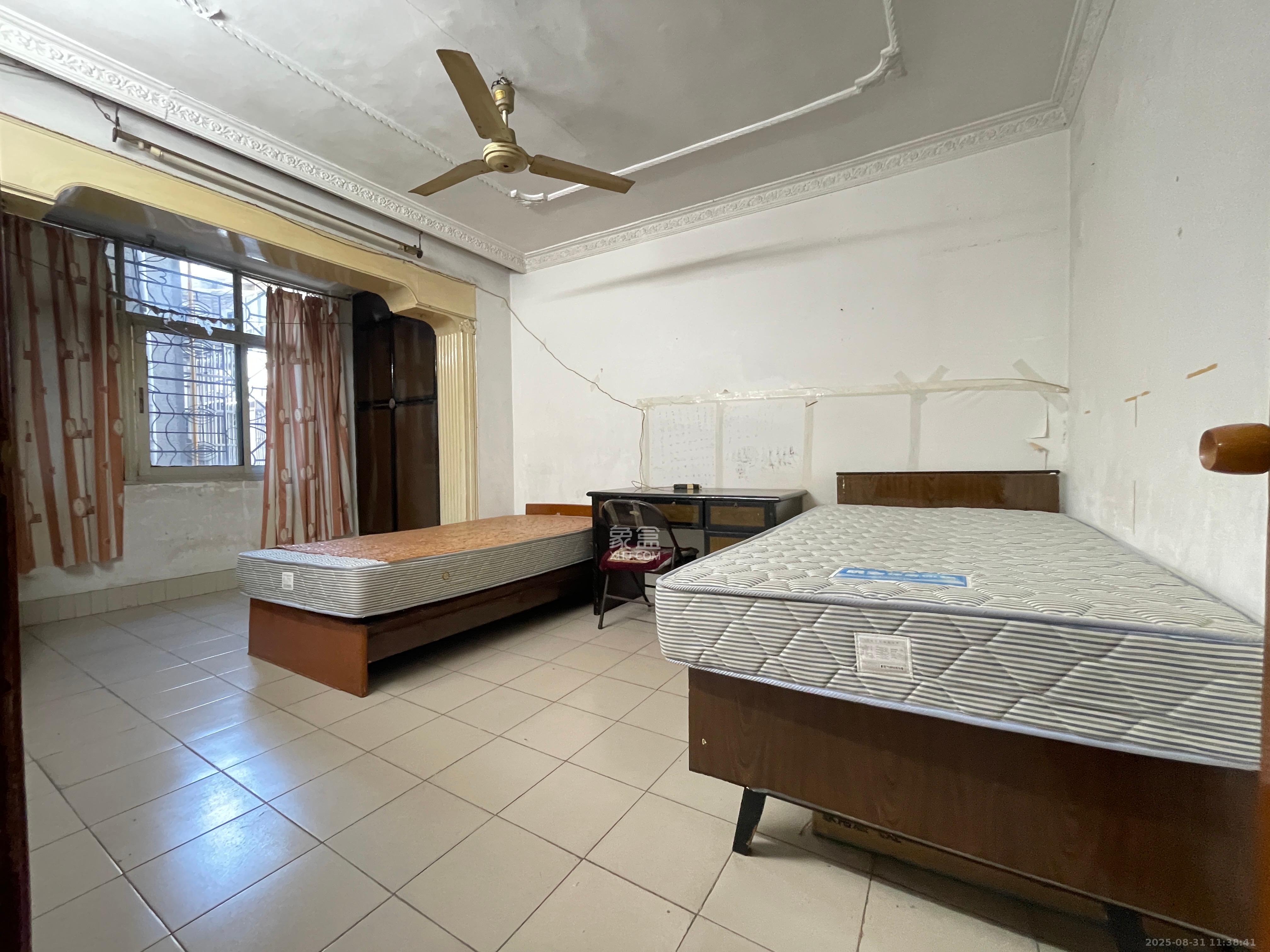 荣安宿舍 2室1厅1卫 1180.0元/月 荣安宿舍 2室1厅1卫 1180.0元/月室内图