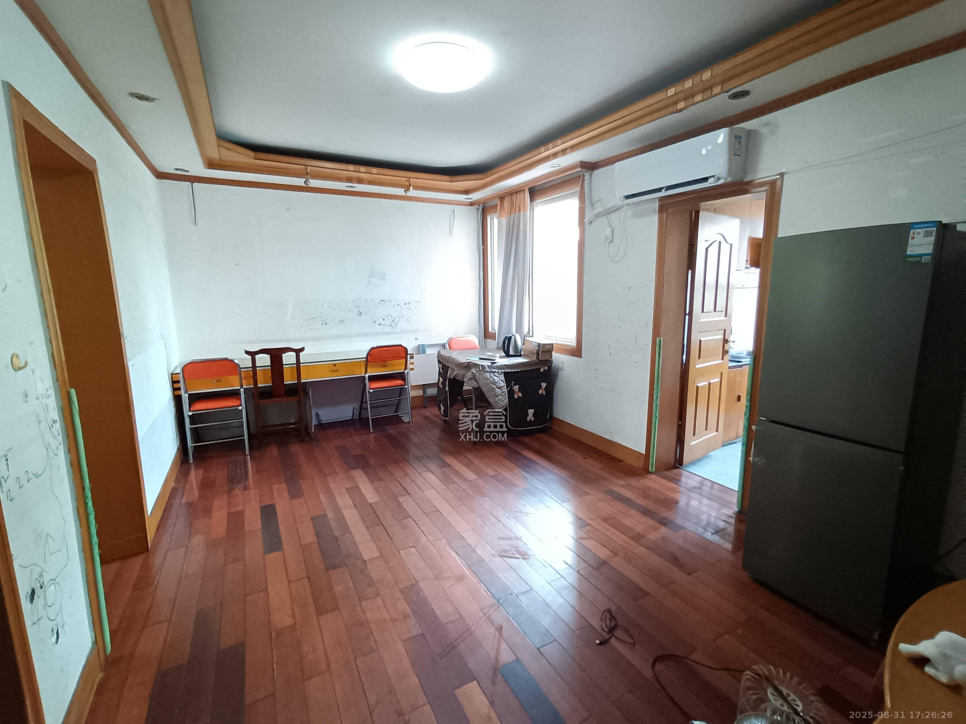 长钢社区（半边山宿舍区）  2室2厅1卫   1800.00元/月