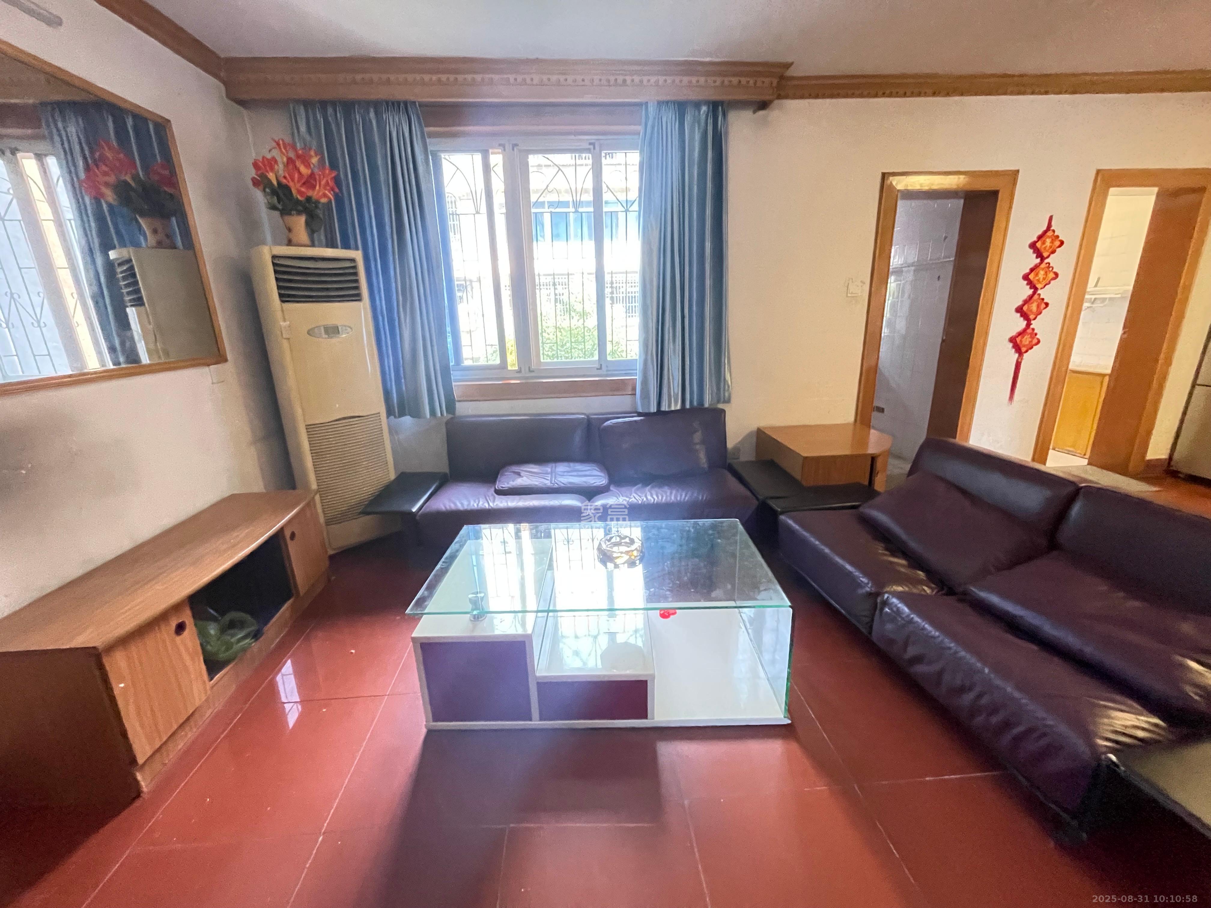 荷花园市直教师村（长沙市教育局直属教师二村）  3室1厅1卫   2000.00元/月