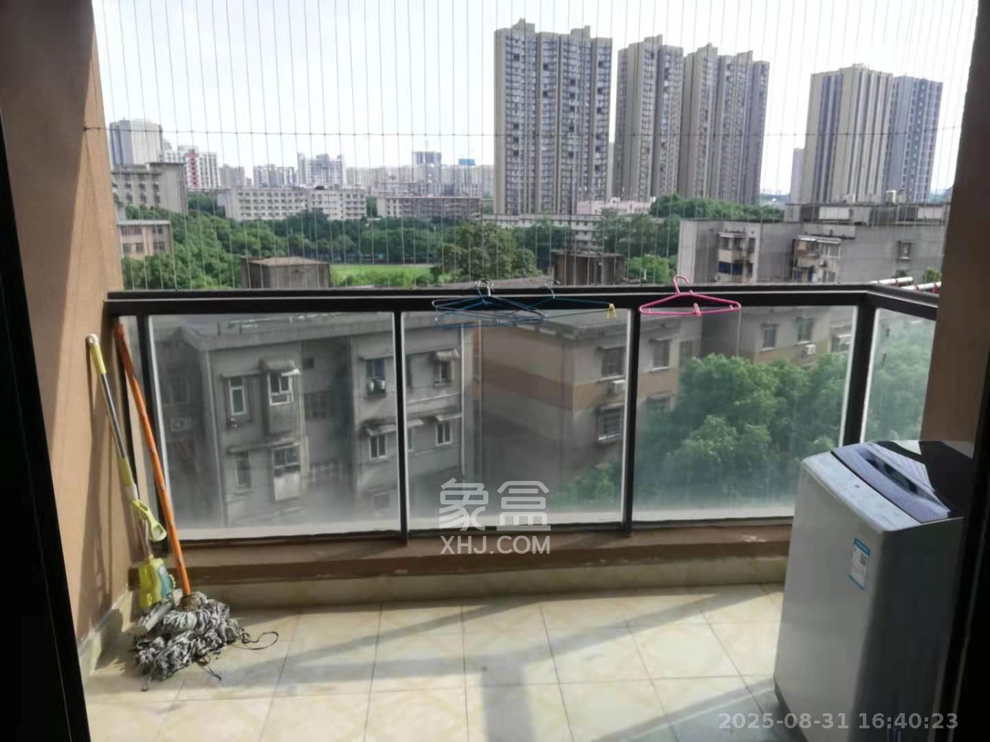 荣悦台  2室2厅1卫    3200.0元/月室内图