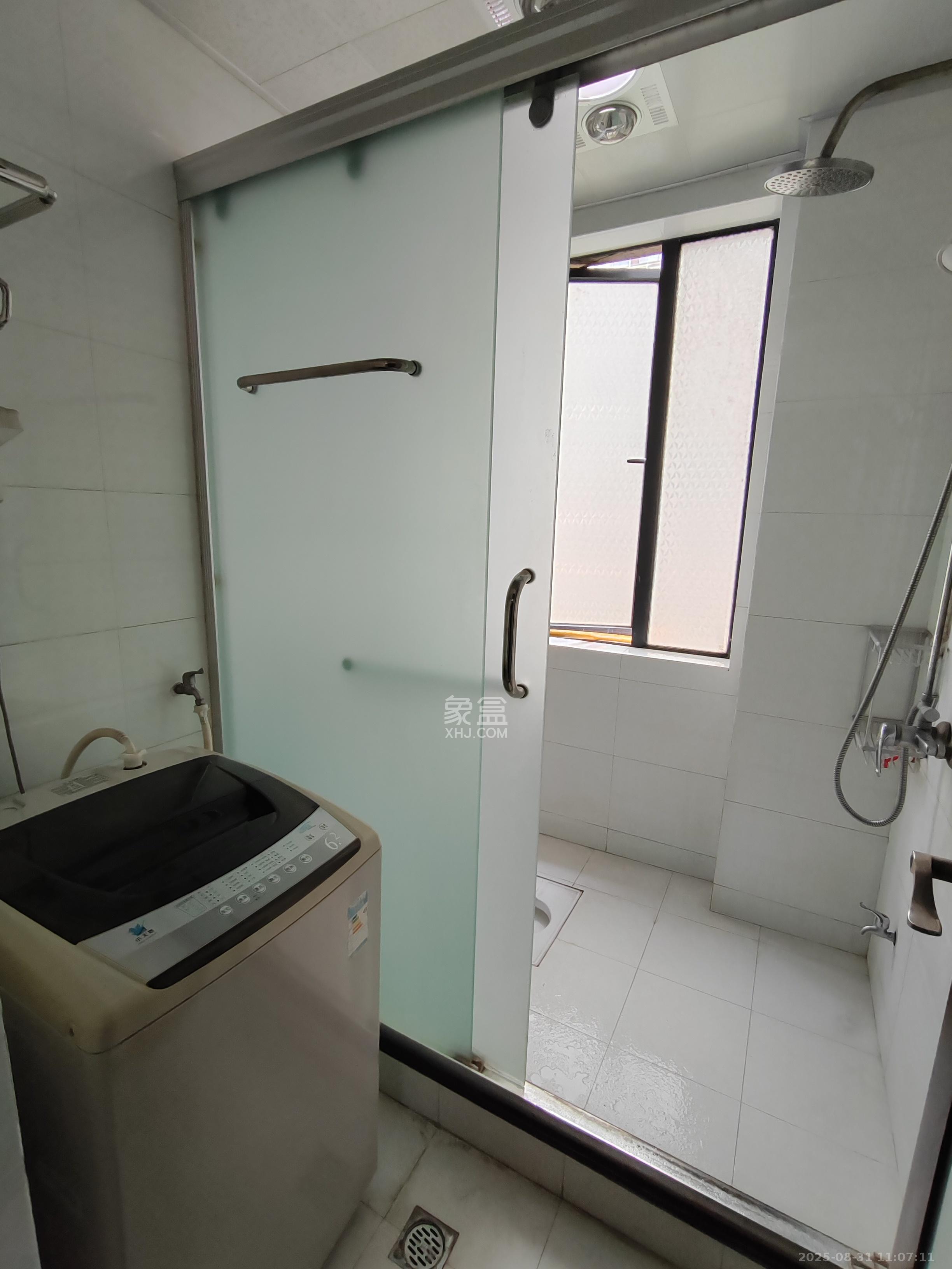 锦绣世纪  2室1厅1卫    2300.0元/月 锦绣世纪  2室1厅1卫    2300.0元/月室内图