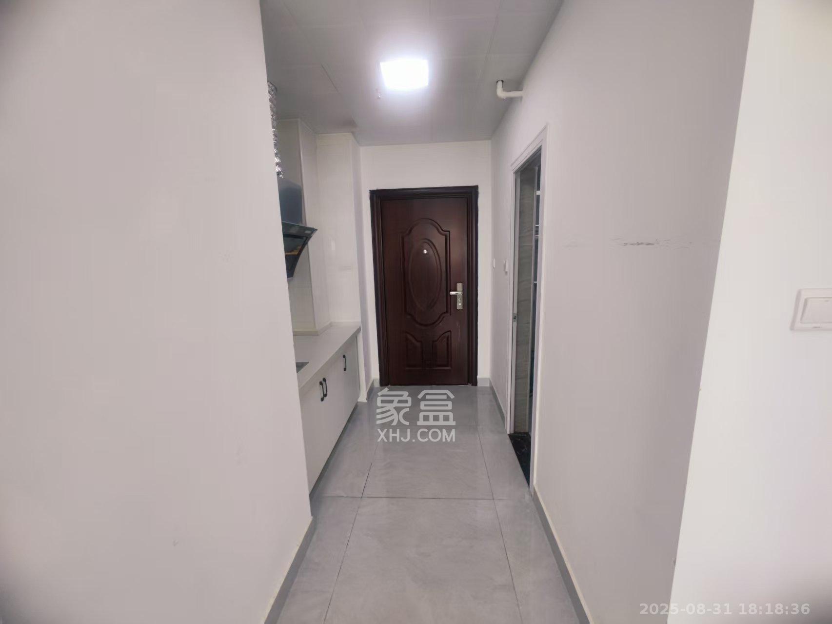 中云公寓  1室1厅1卫    1700.0元/月 中云公寓  1室1厅1卫    1700.0元/月室内图