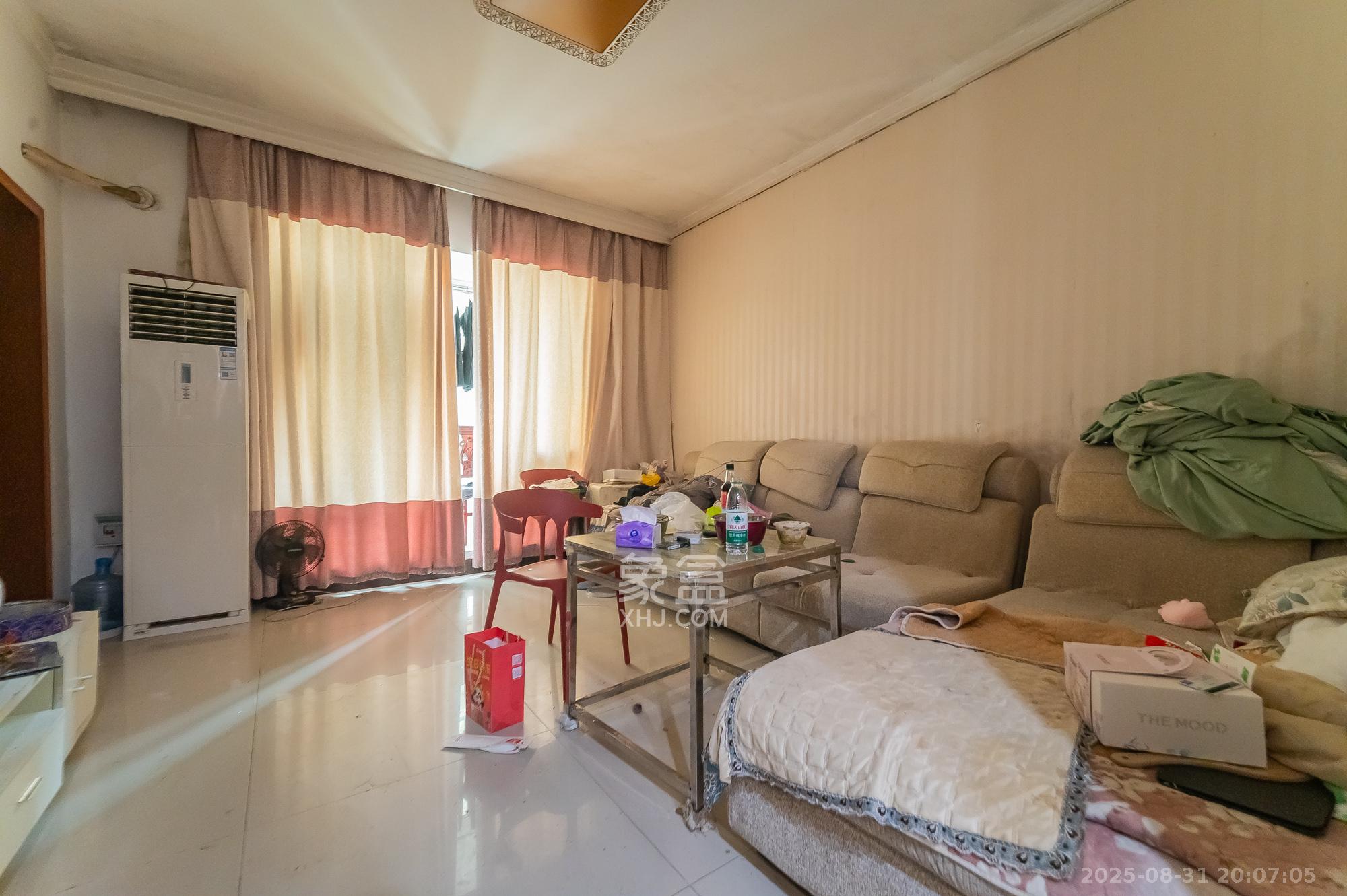 广泰家园 2室1厅1卫 26.5万 广泰家园 2室1厅1卫 26.5万客厅