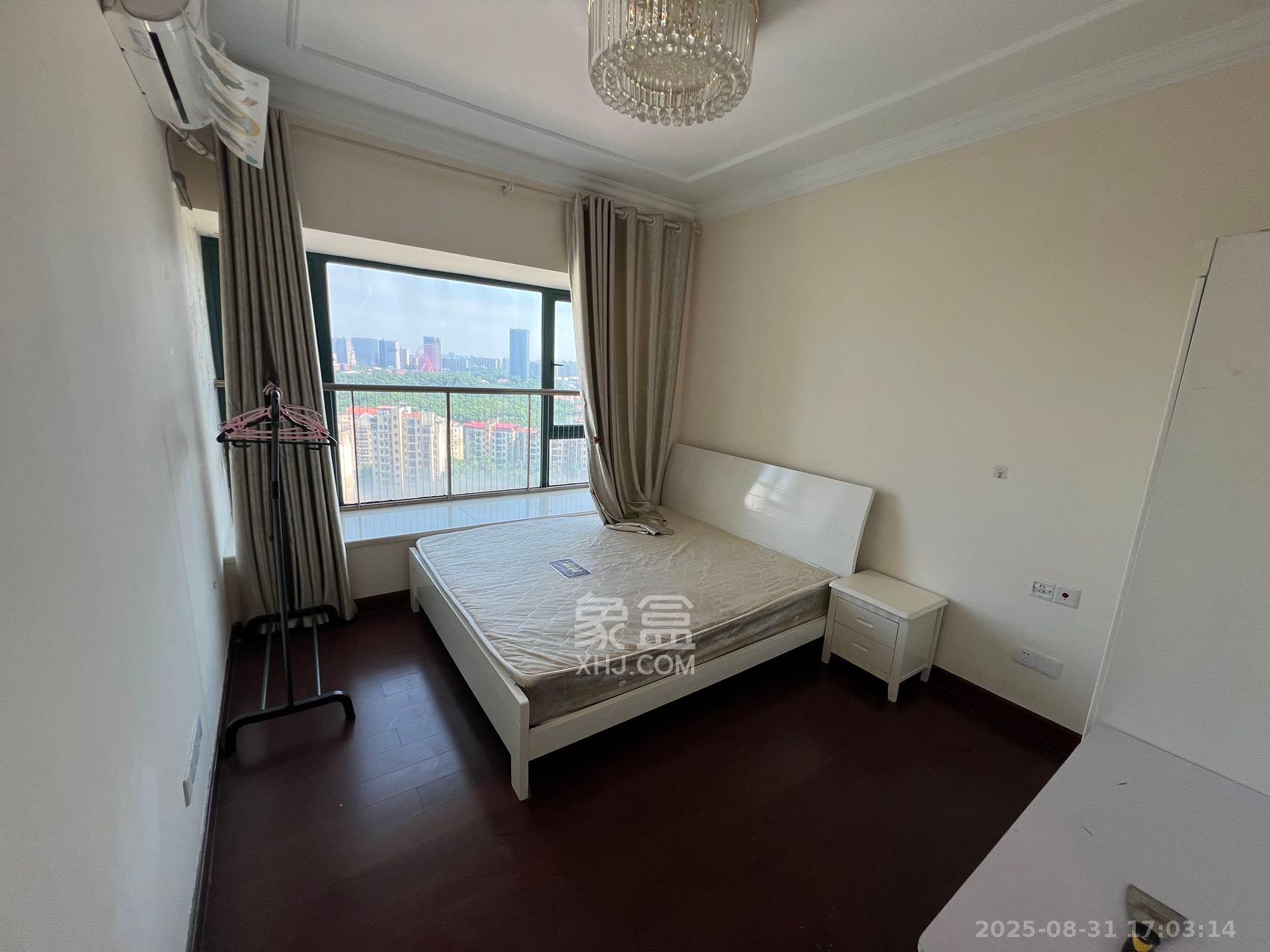 恒大雅苑 2室2厅1卫 2100.0元/月 恒大雅苑 2室2厅1卫 2100.0元/月室内图