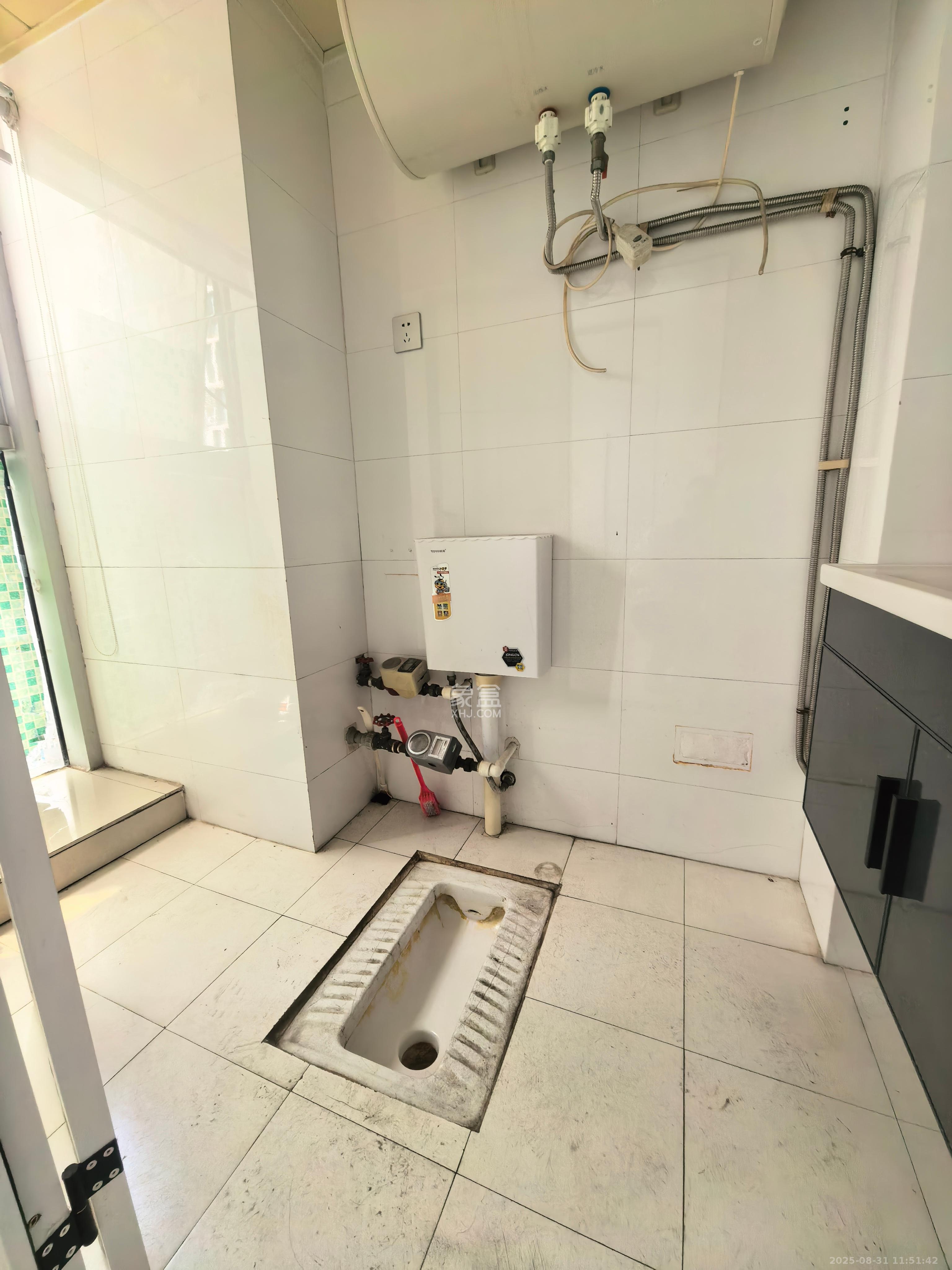 东一国际  2室1厅1卫    2200.0元/月 东一国际  2室1厅1卫    2200.0元/月室内图