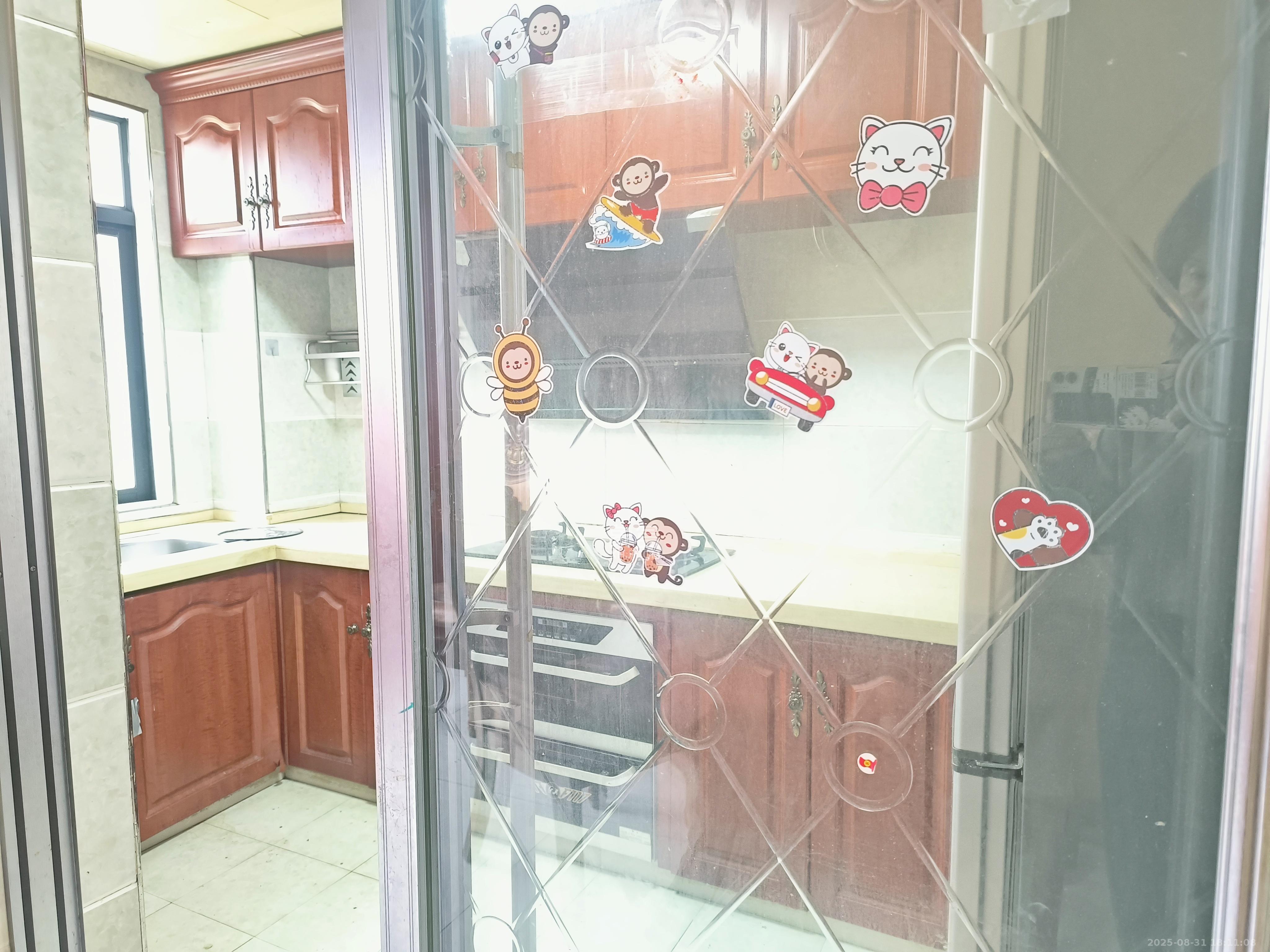 天骄福邸  3室2厅1卫    2800.0元/月室内图