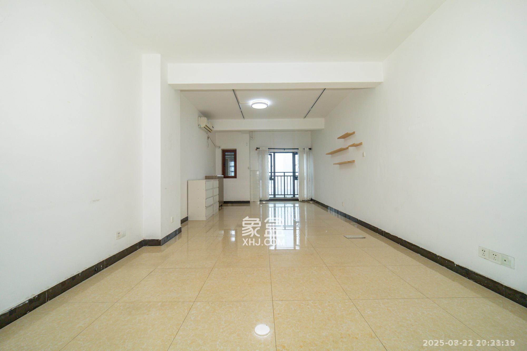 星大峰汇商务楼 1室1厅1卫 1500.0元/月 星大峰汇商务楼 1室1厅1卫 1500.0元/月室内图