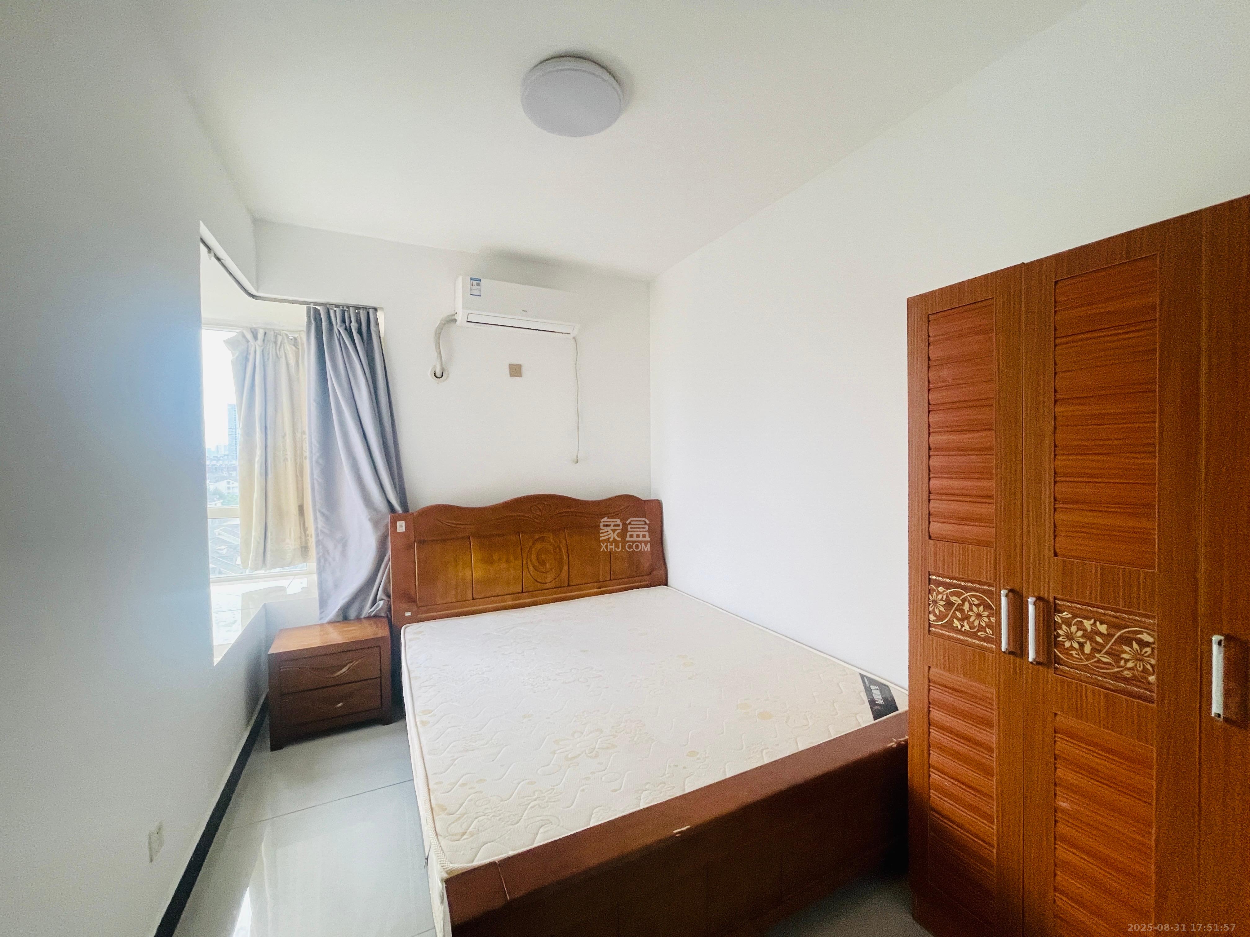 芙蓉上河图  3室2厅1卫    2400.0元/月室内图