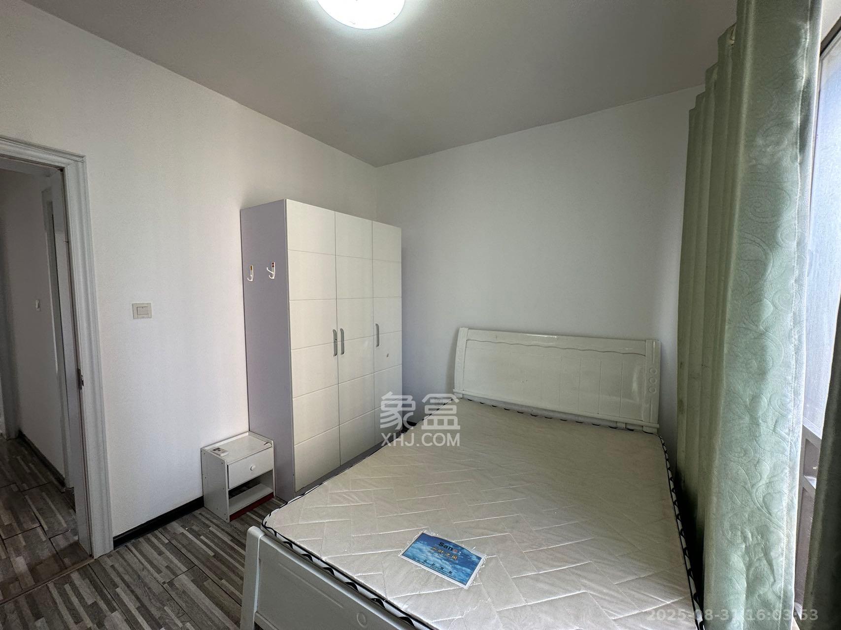 旭辉御府  3室2厅2卫   2300.00元/月室内图