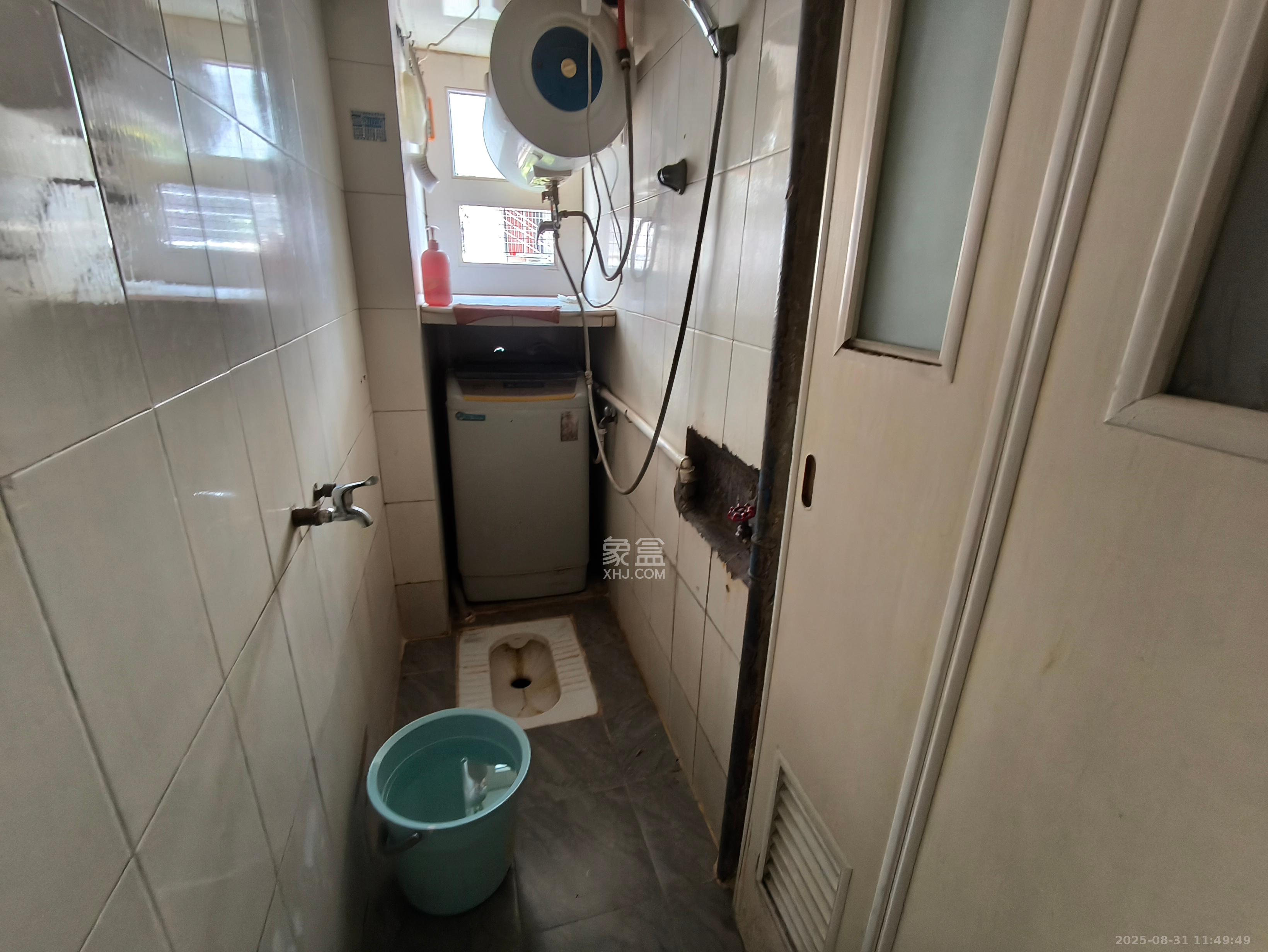 桂花二村  1室1厅1卫    1100.0元/月室内图