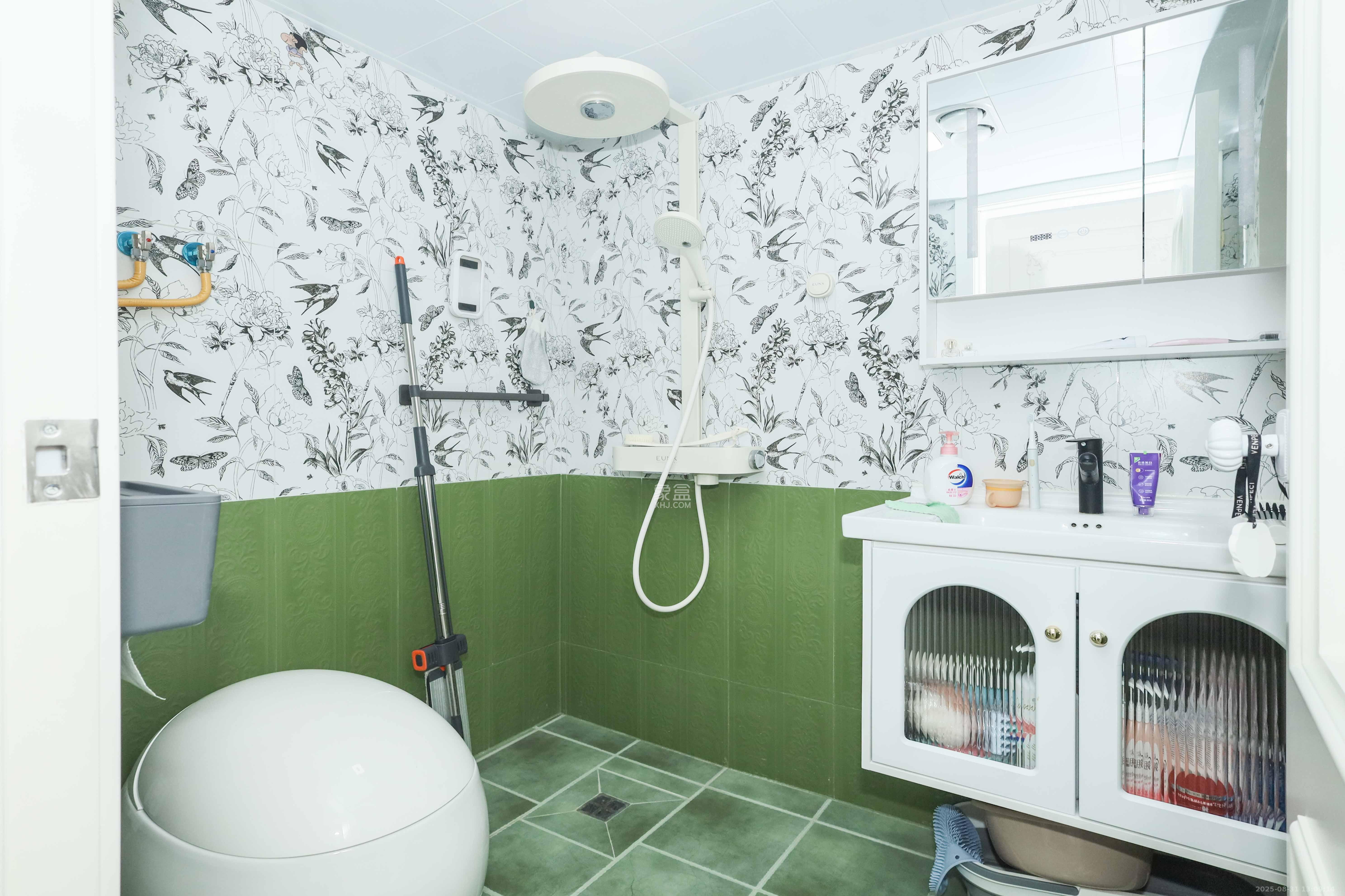 罗马国际公寓  1室1厅1卫    35.0万 罗马国际公寓  1室1厅1卫    35.0万卫生间