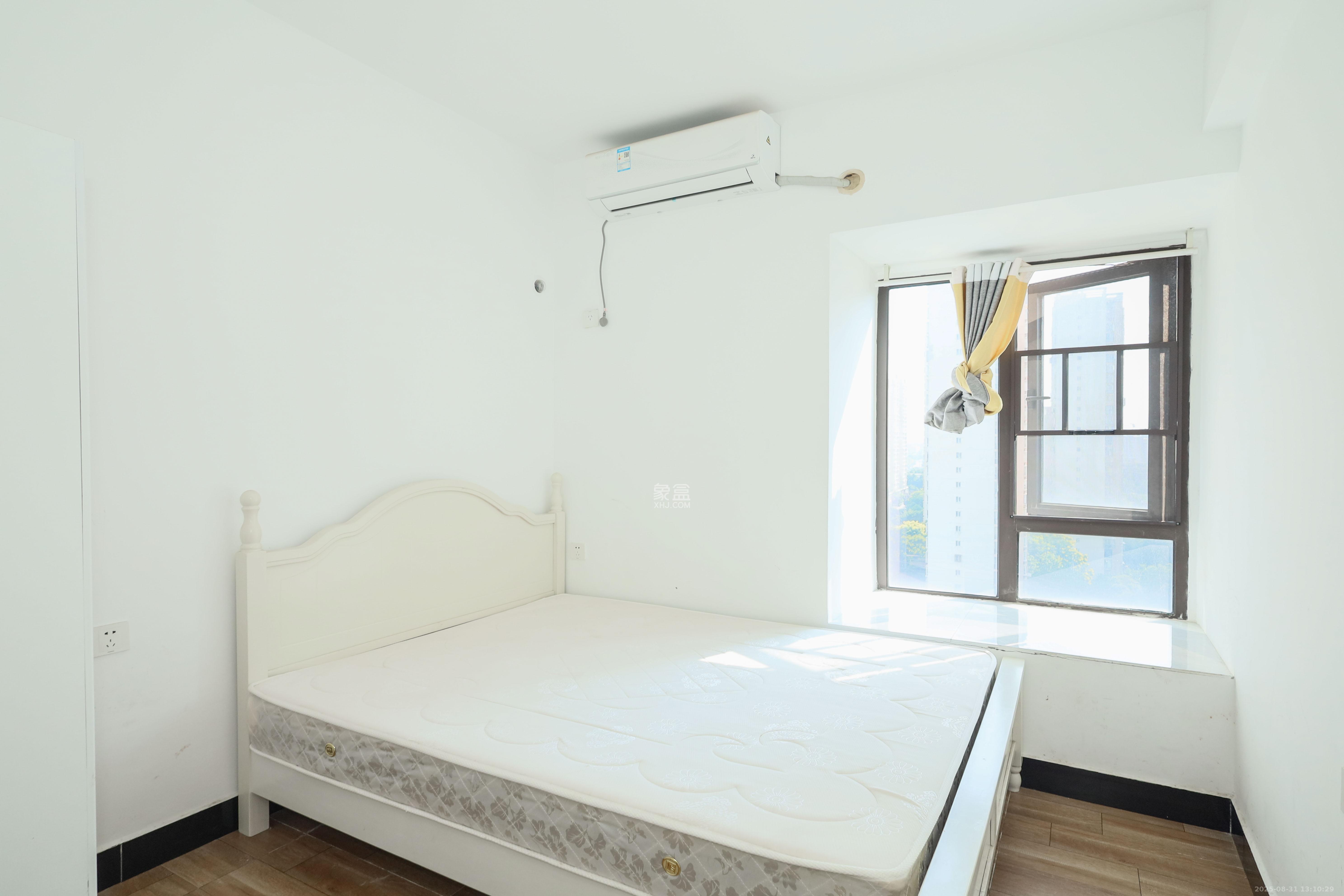 梅溪盛荟  3室2厅1卫    99.8万卧室