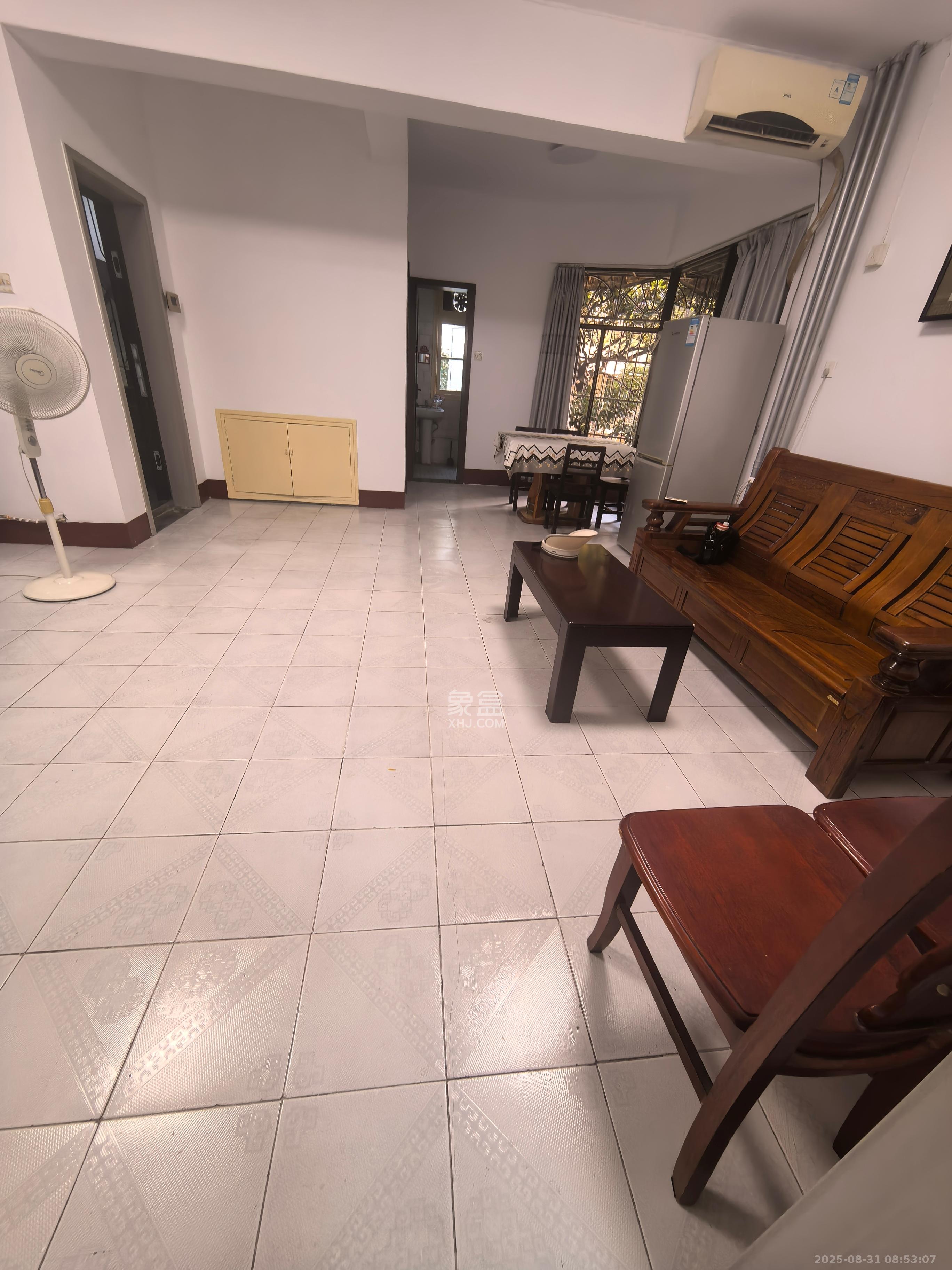 省政府机关二院  3室1厅1卫    2500.0元/月 省政府机关二院  3室1厅1卫    2500.0元/月室内图