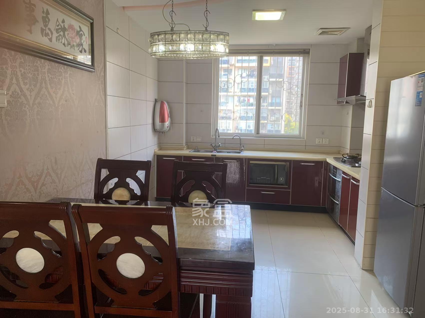 申奥美域  1室2厅2卫    2400.0元/月 申奥美域  1室2厅2卫    2400.0元/月室内图