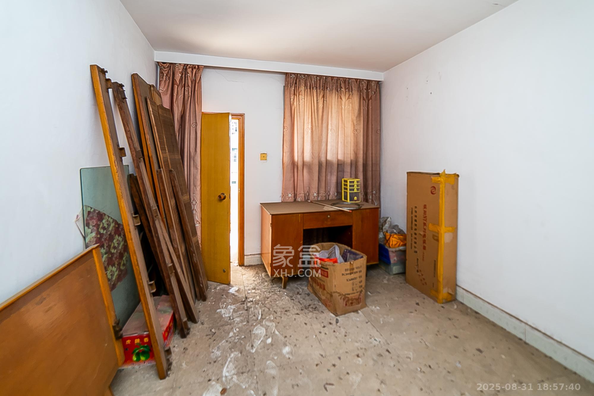 长坡社区  2室1厅1卫    35.0万 长坡社区  2室1厅1卫    35.0万卧室