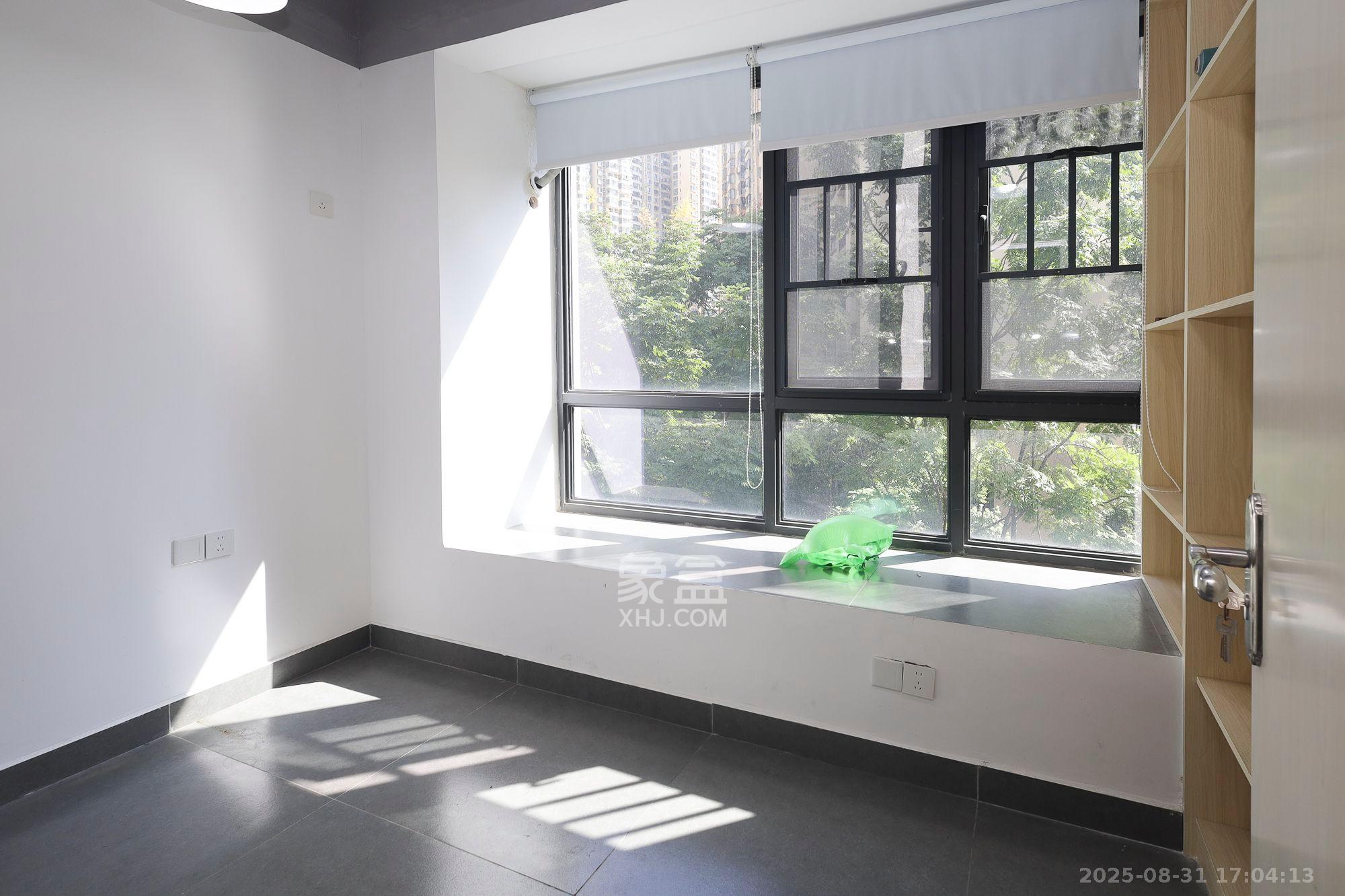 钱隆世家   77.02㎡      5500.0元/月室内图