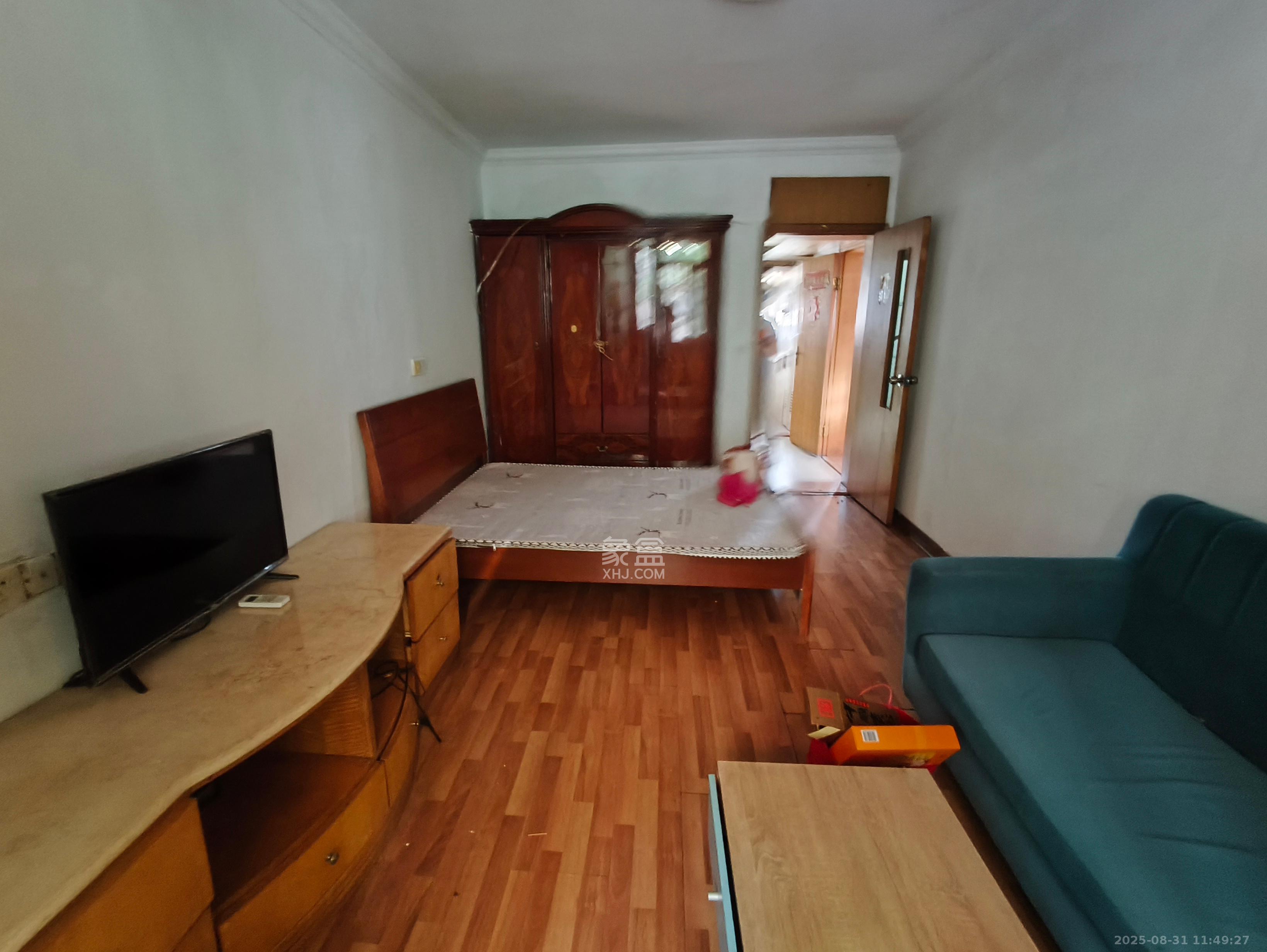 桂花二村  1室1厅1卫    1100.0元/月 桂花二村  1室1厅1卫    1100.0元/月