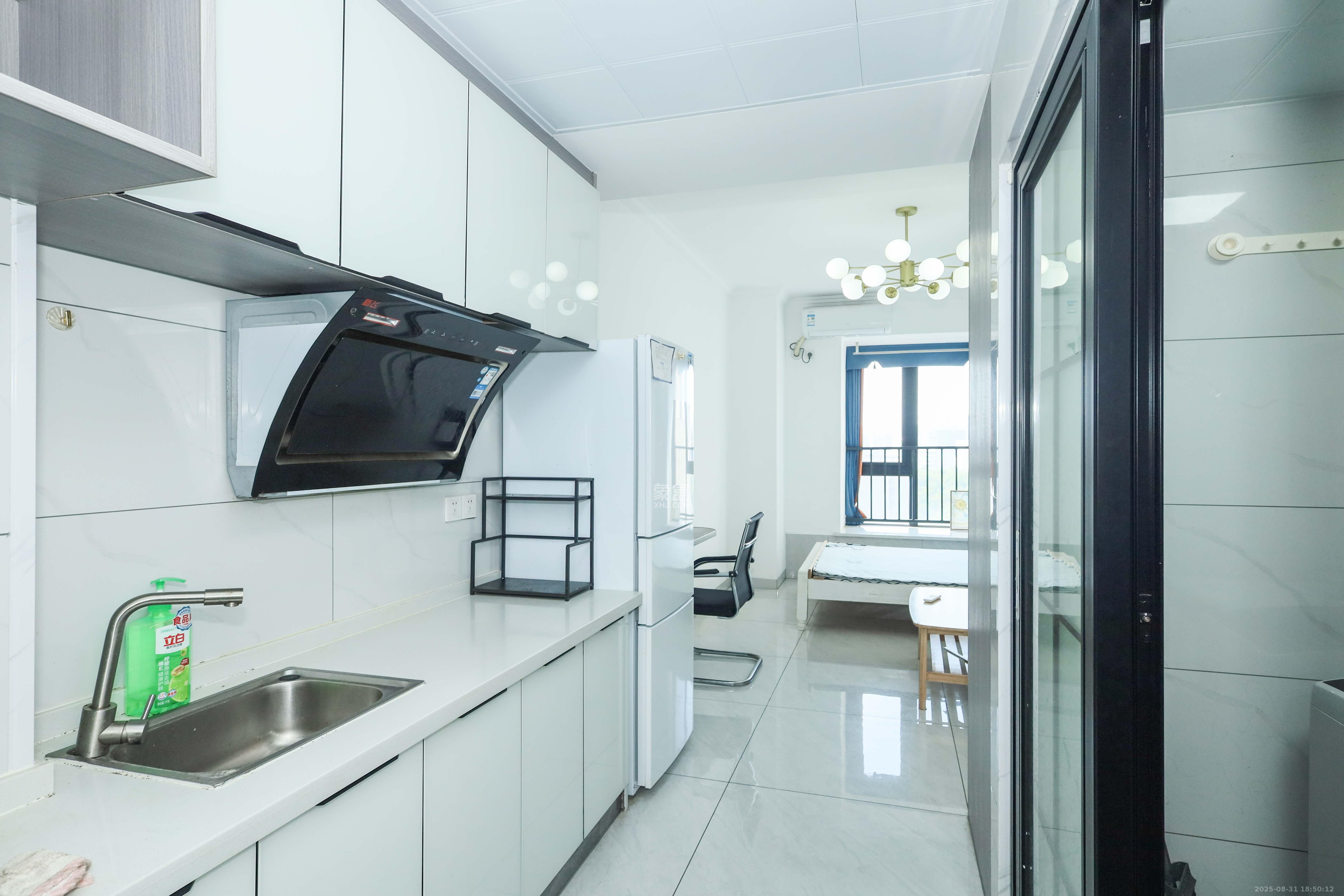 保利麓谷林语I区  1室1厅1卫    24.0万厨房