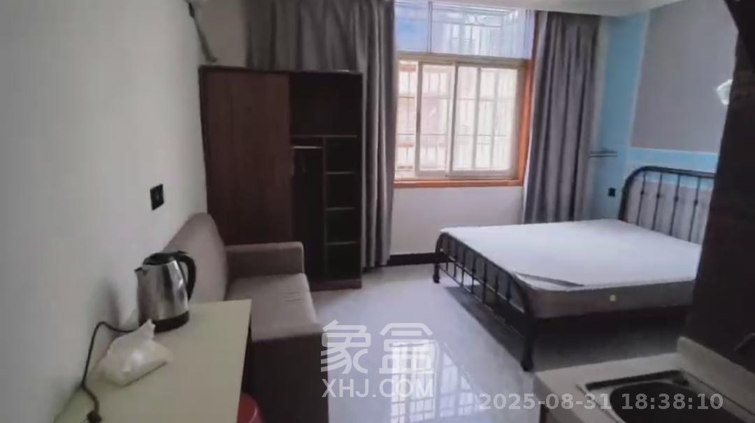 星沙三区  1室1厅1卫   800.00元/月
