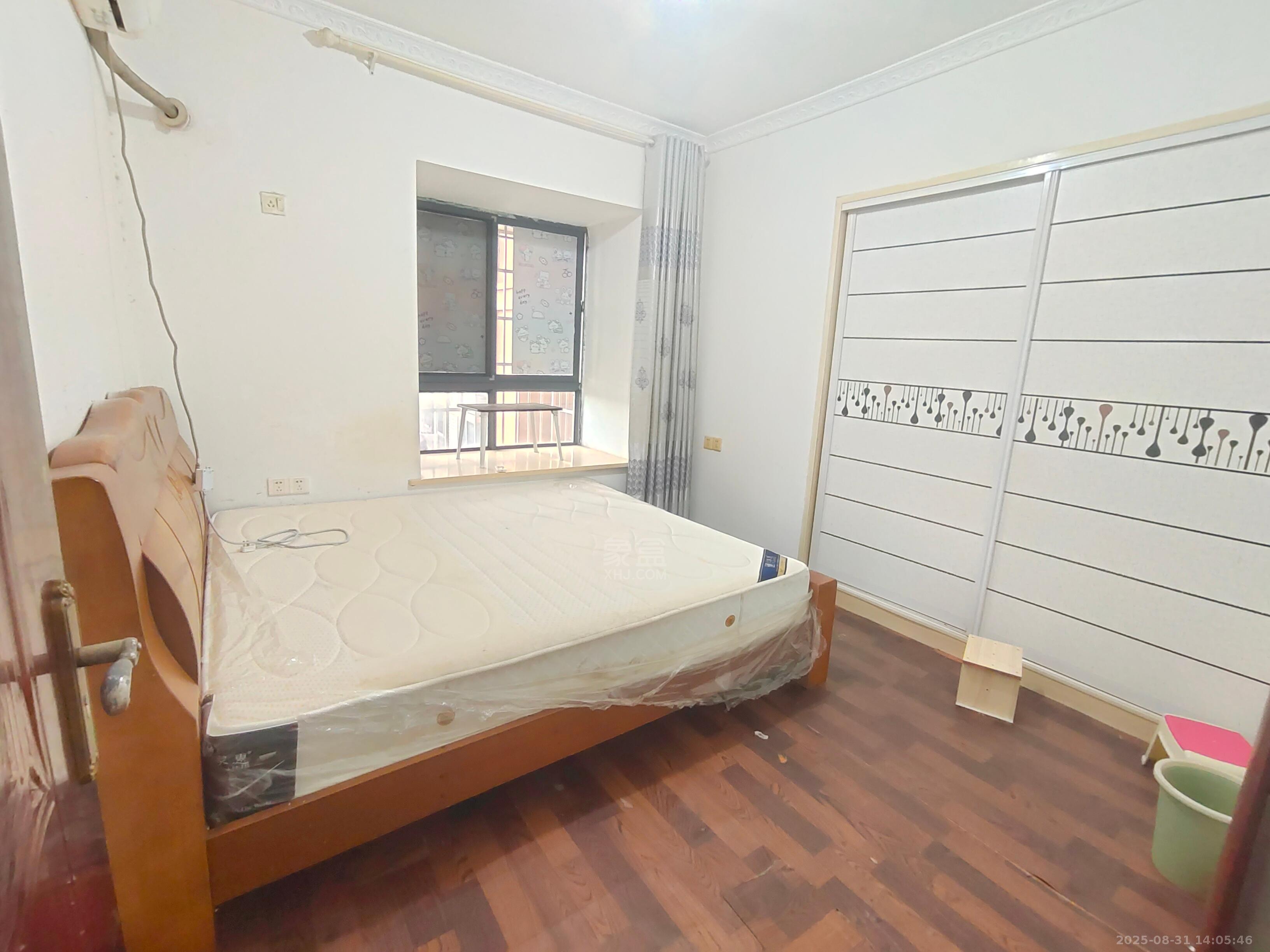 文化园三期  2室2厅1卫    1300.0元/月室内图