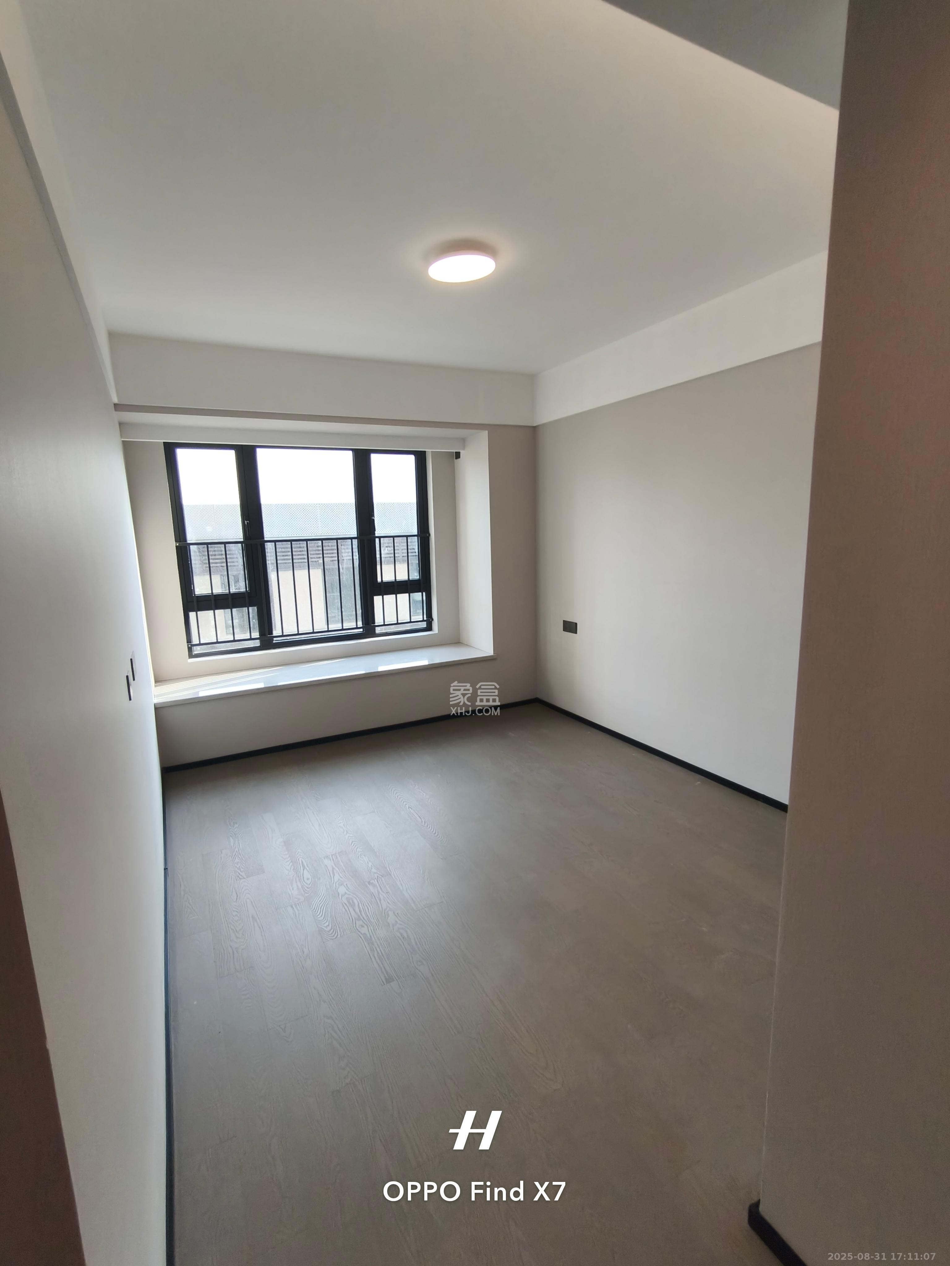 轨道万科璞悦湾  3室2厅2卫    4500.0元/月 轨道万科璞悦湾  3室2厅2卫    4500.0元/月室内图