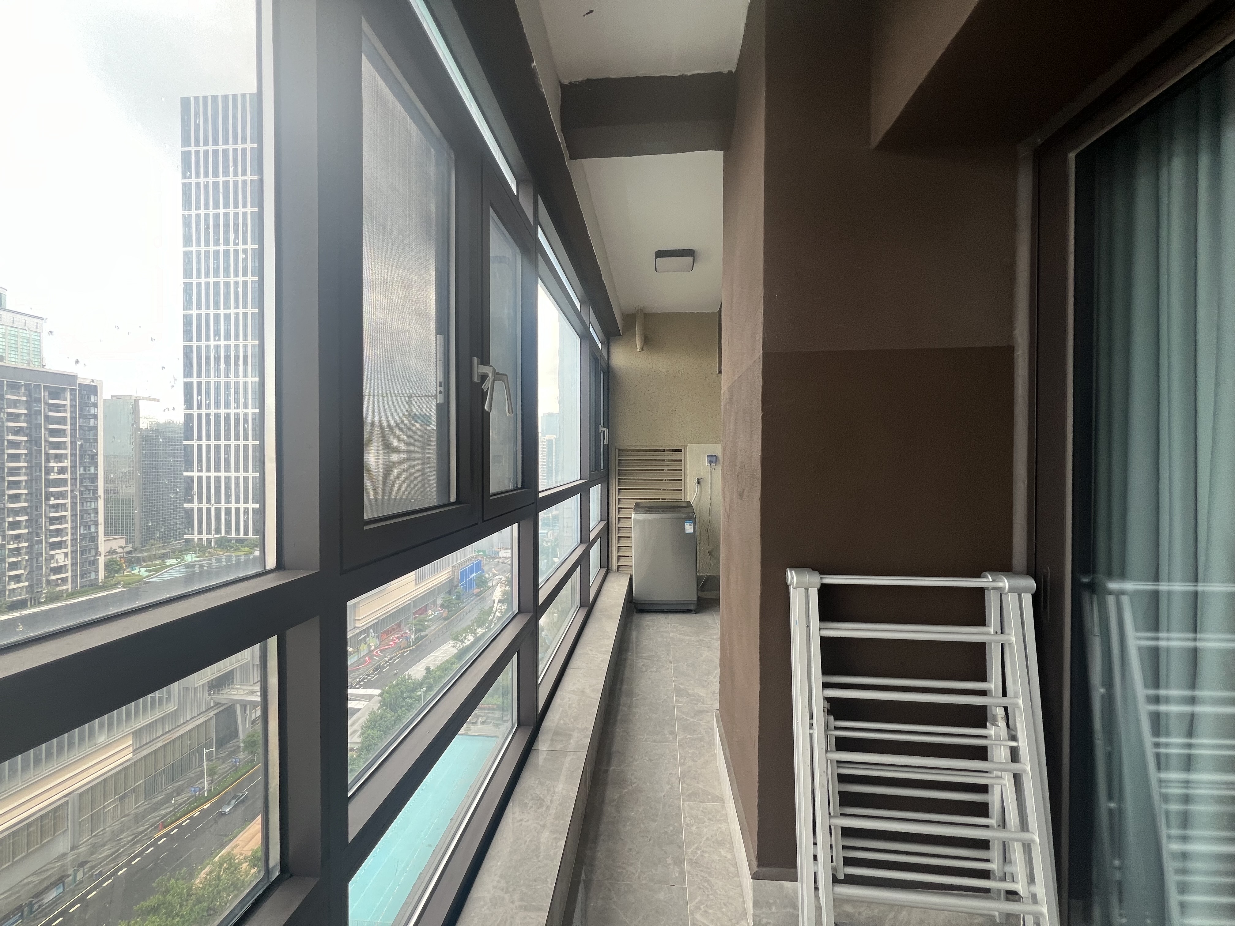 华润中心 2室1厅1卫 4500.0元/月 华润中心 2室1厅1卫 4500.0元/月室内图