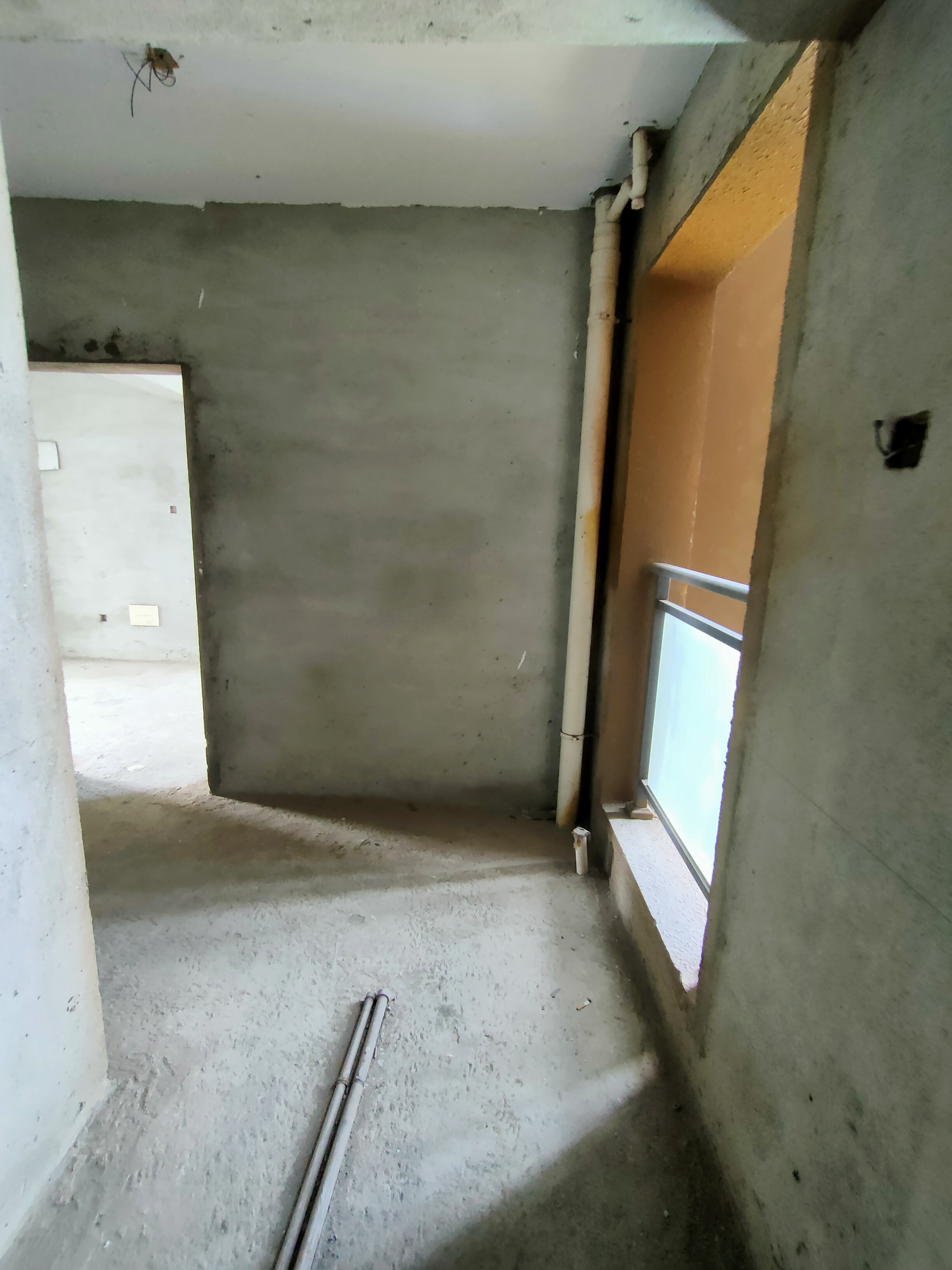 昌茂水木清华  3室2厅1卫    138.0万 昌茂水木清华  3室2厅1卫    138.0万