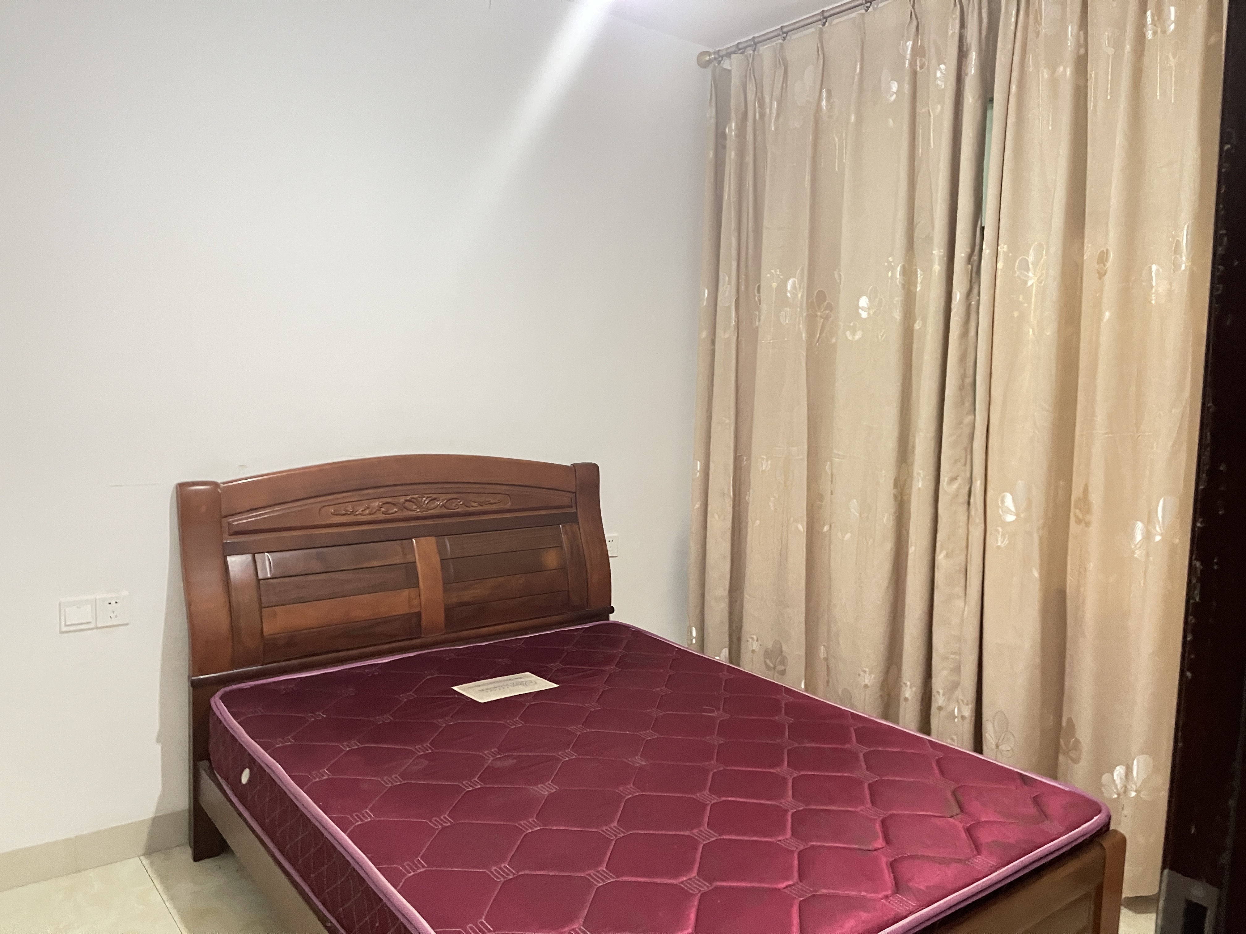 互助小区 3室2厅2卫 1000.0元/月 互助小区 3室2厅2卫 1000.0元/月室内图