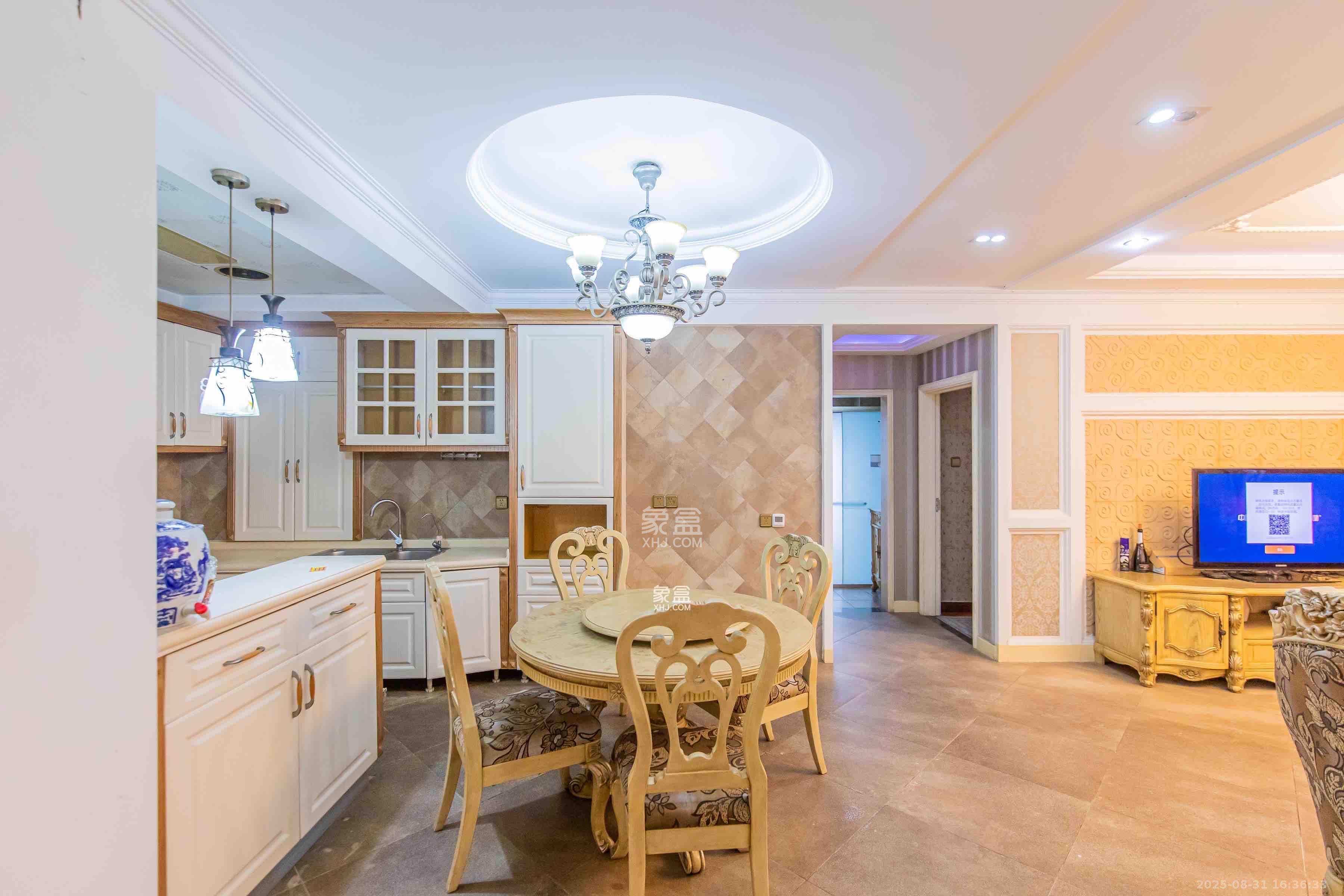 幸福里润城(幸福里二期) 3室2厅1卫 2300.0元/月 幸福里润城(幸福里二期) 3室2厅1卫 2300.0元/月室内图