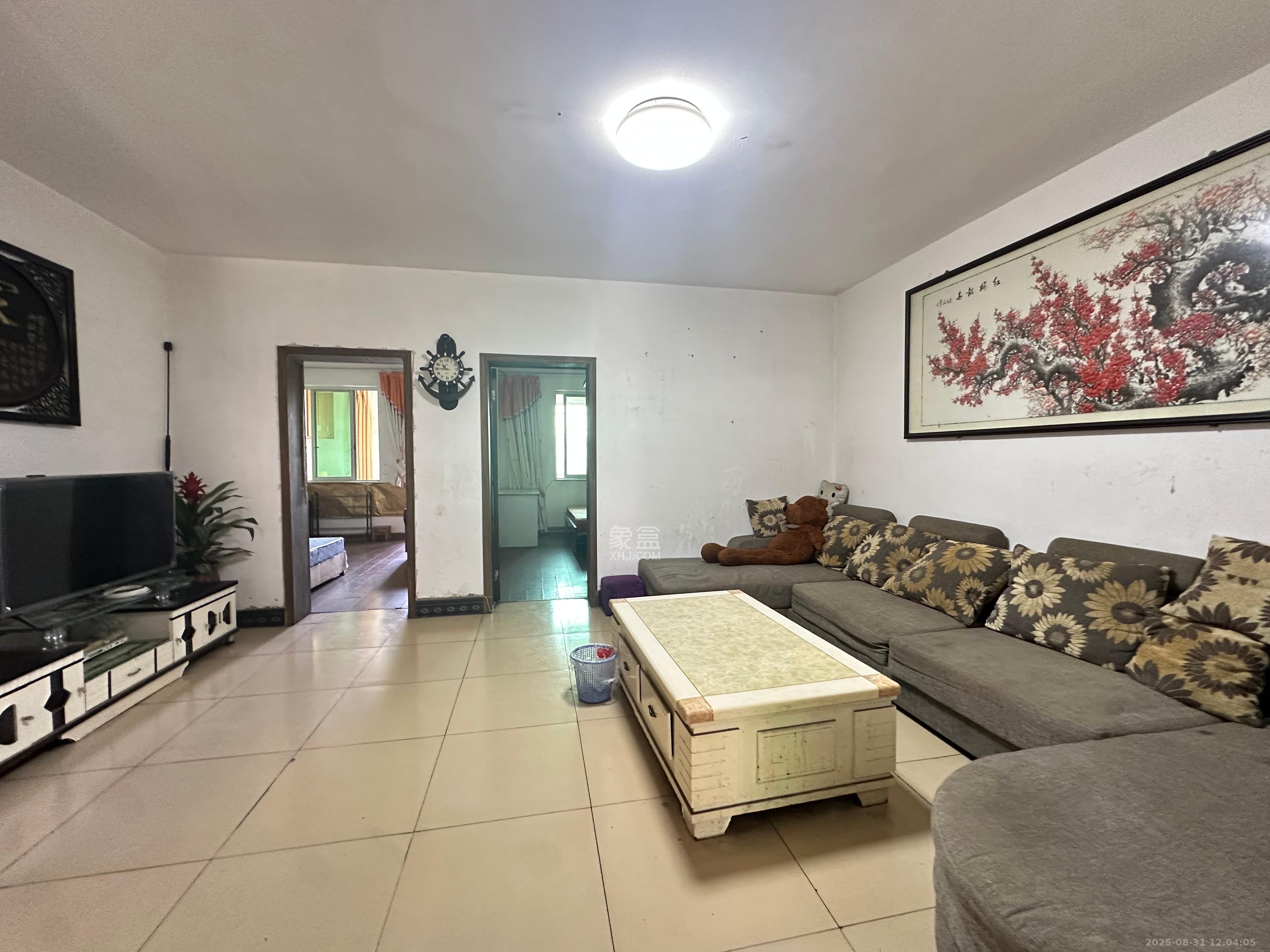 中南汽车世界  2室2厅1卫    1000.0元/月室内图