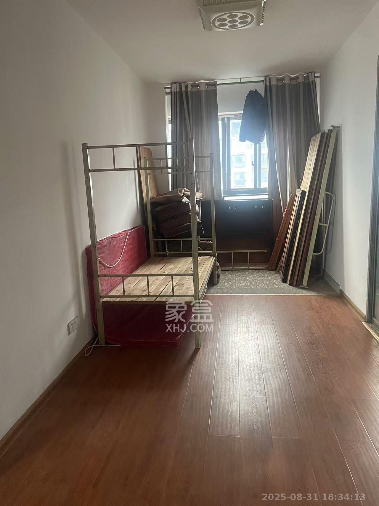 五矿紫湖香醍 3室2厅1卫 1800.0元/月 五矿紫湖香醍 3室2厅1卫 1800.0元/月室内图