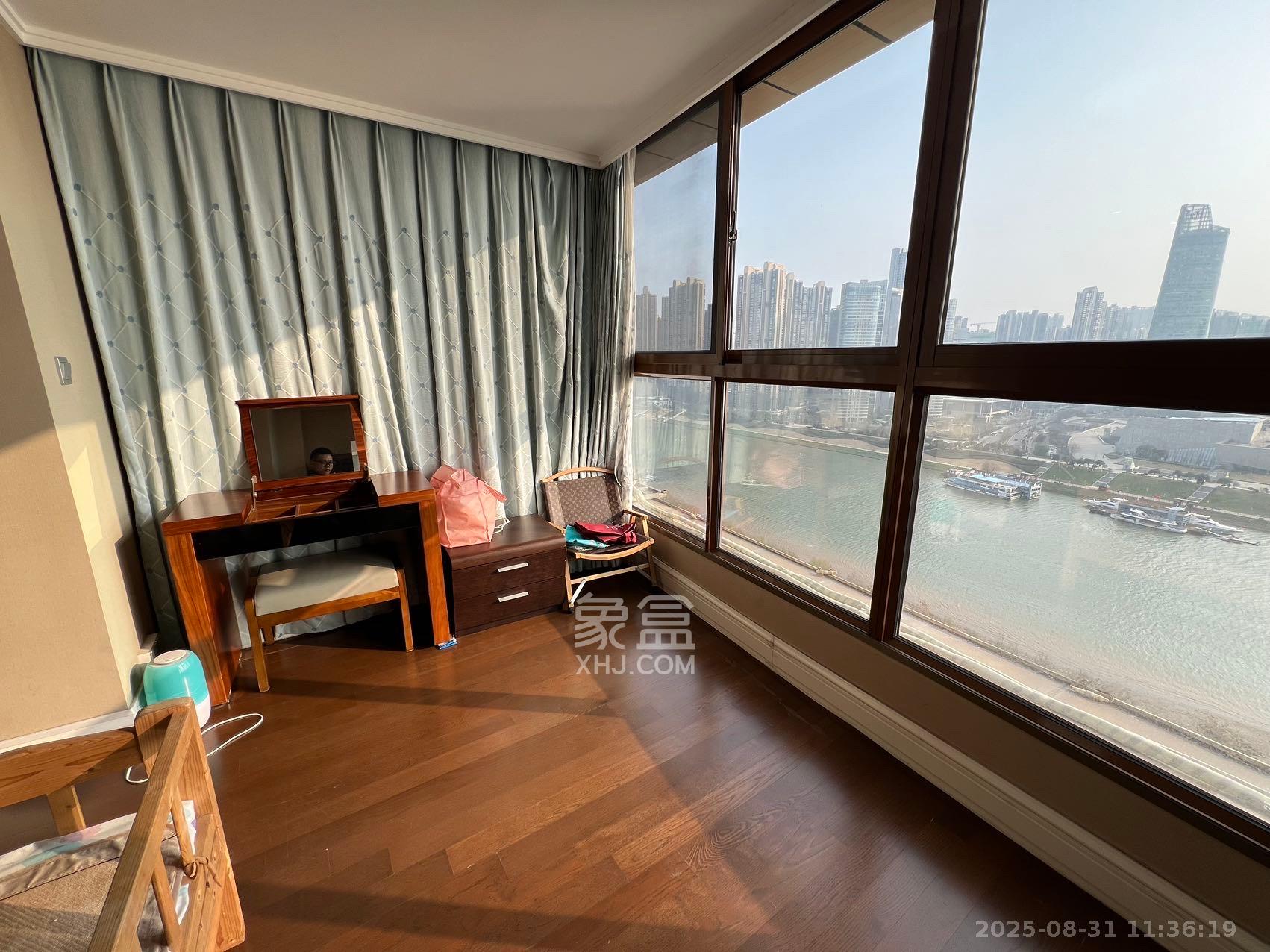 恒大御景半岛湘江苑(恒大御景半岛一期) 4室2厅2卫 7500.0元/月 恒大御景半岛湘江苑(恒大御景半岛一期) 4室2厅2卫 7500.0元/月室内图