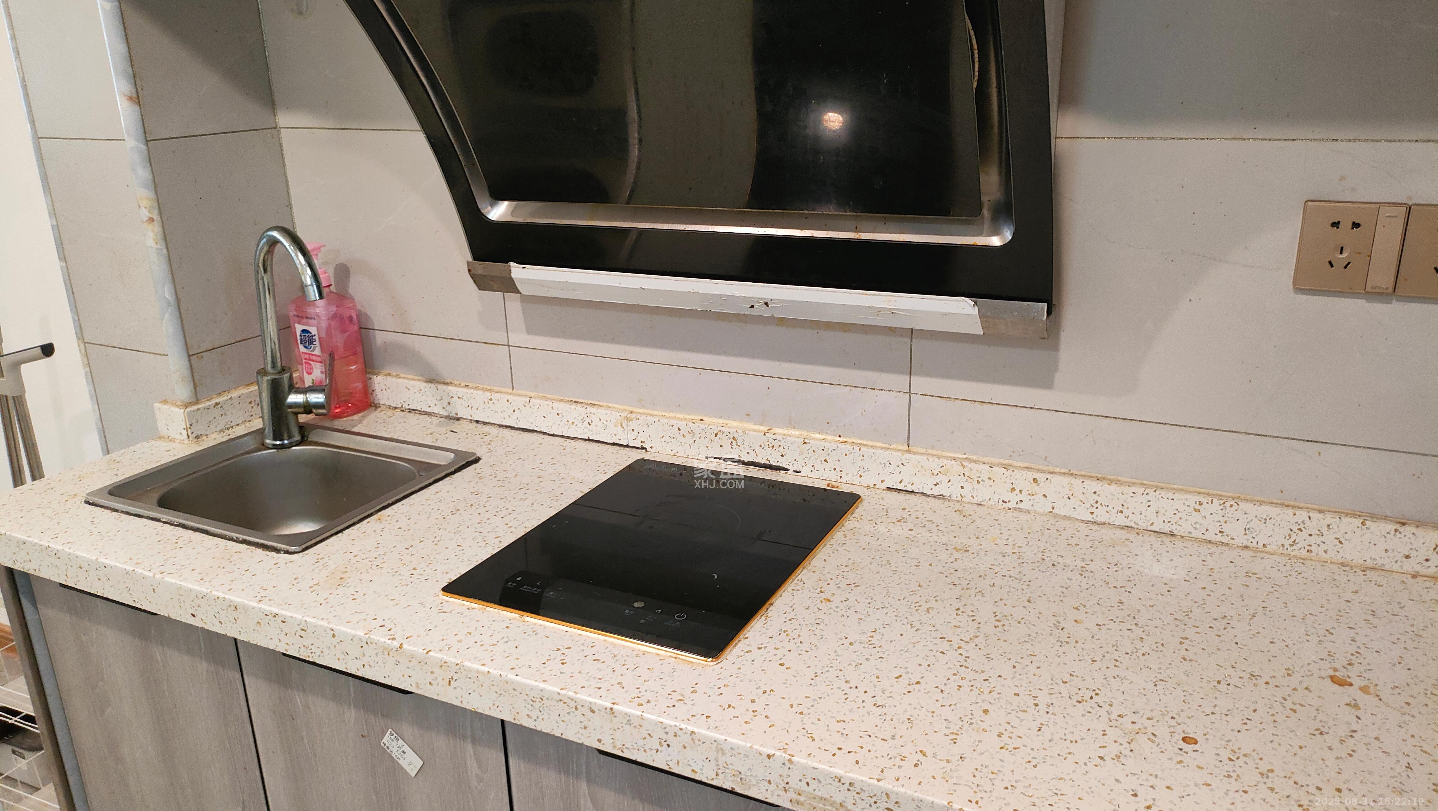 华润置地广场二期 1室1厅1卫 1800.0元/月 华润置地广场二期 1室1厅1卫 1800.0元/月室内图