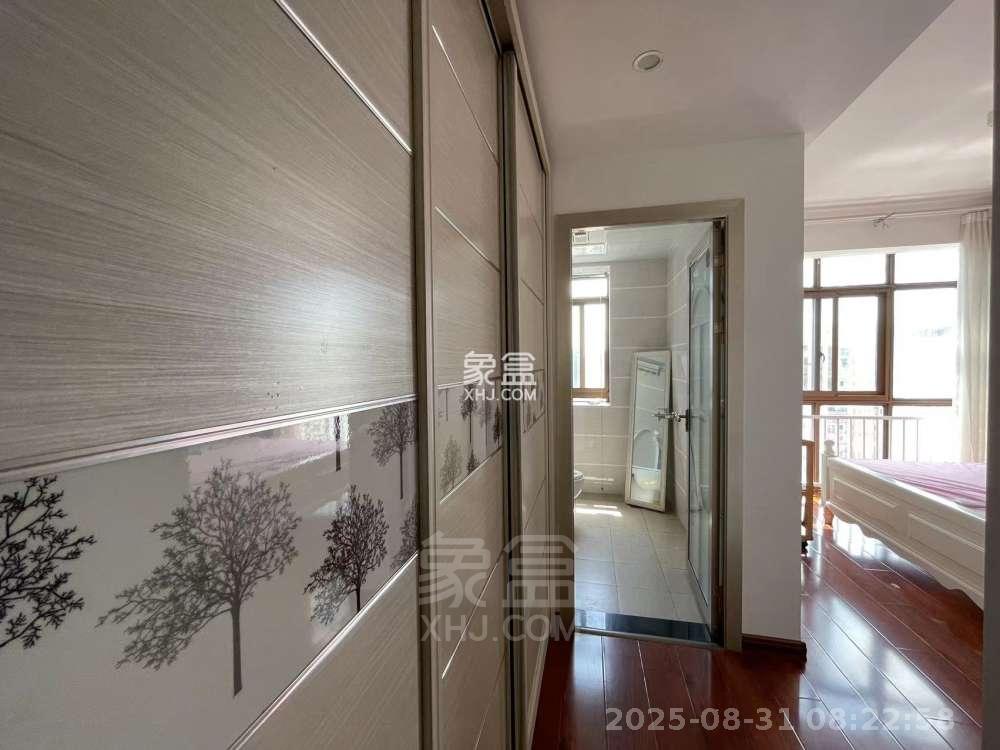 滨江花园  3室2厅1卫   1800.00元/月室内图
