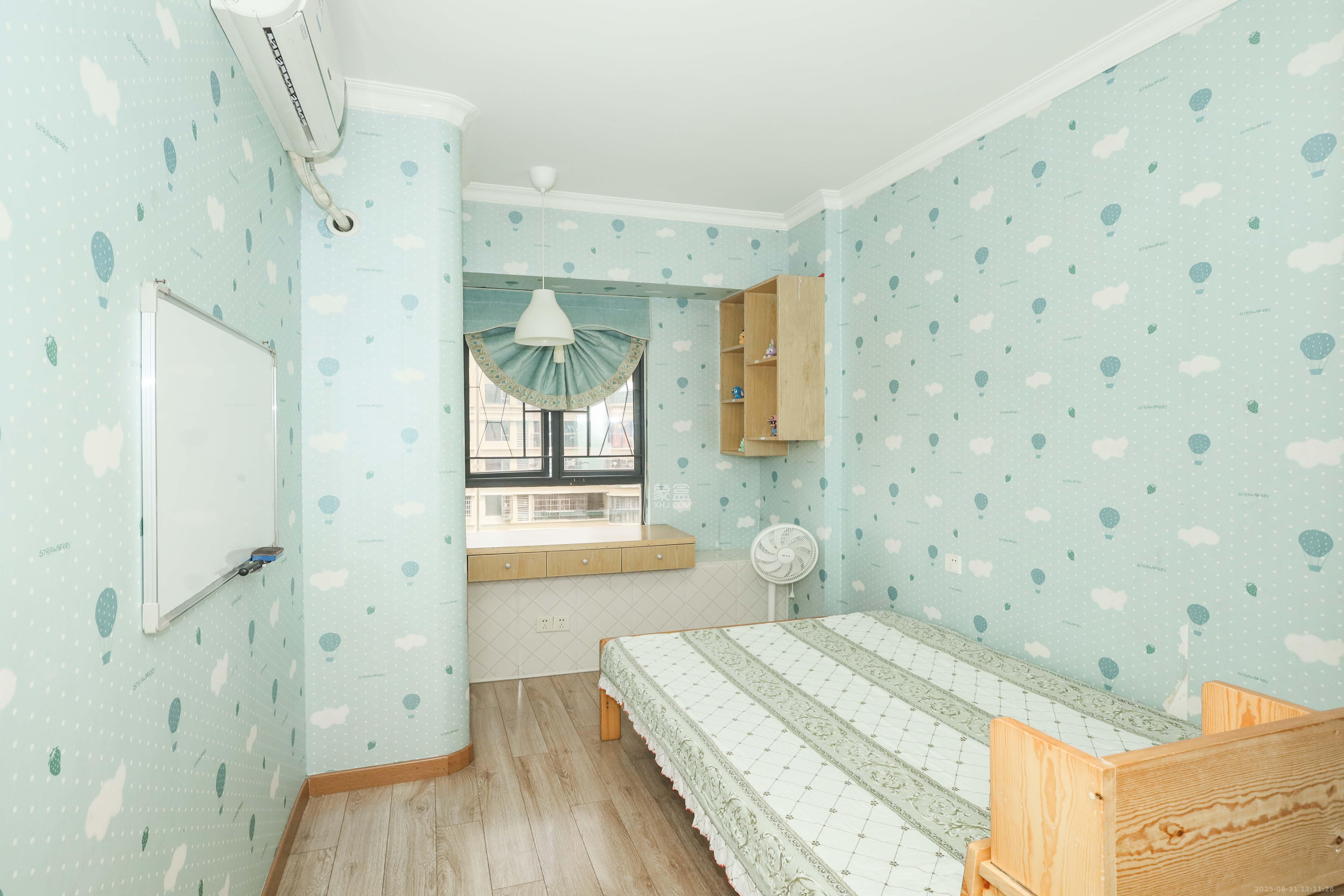 保利麓谷林语C区  3室2厅1卫    89.8万 保利麓谷林语C区  3室2厅1卫    89.8万卧室