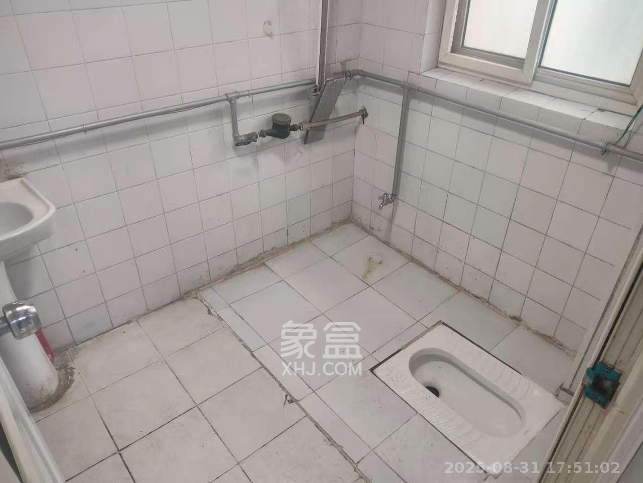 化工运输车队宿舍 2室1厅1卫 1500.0元/月 化工运输车队宿舍 2室1厅1卫 1500.0元/月室内图