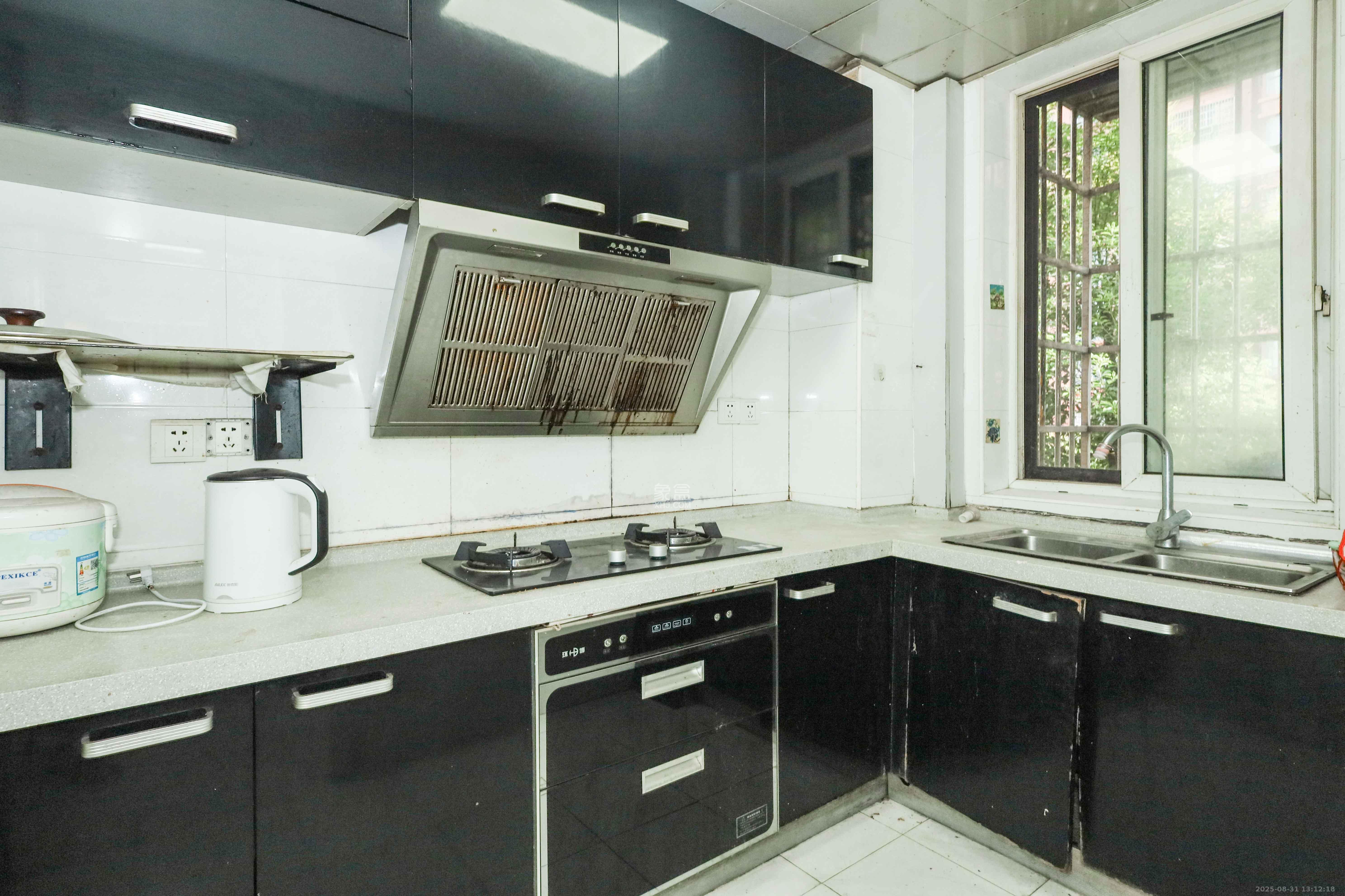 桔洲新苑(桔洲印象)  3室2厅1卫    48.6万 桔洲新苑(桔洲印象)  3室2厅1卫    48.6万厨房