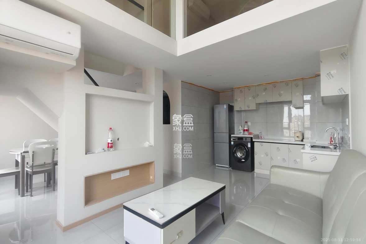 合能枫丹丽舍(柏悦名苑)  2室2厅1卫    2300.0元/月 合能枫丹丽舍(柏悦名苑)  2室2厅1卫    2300.0元/月室内图