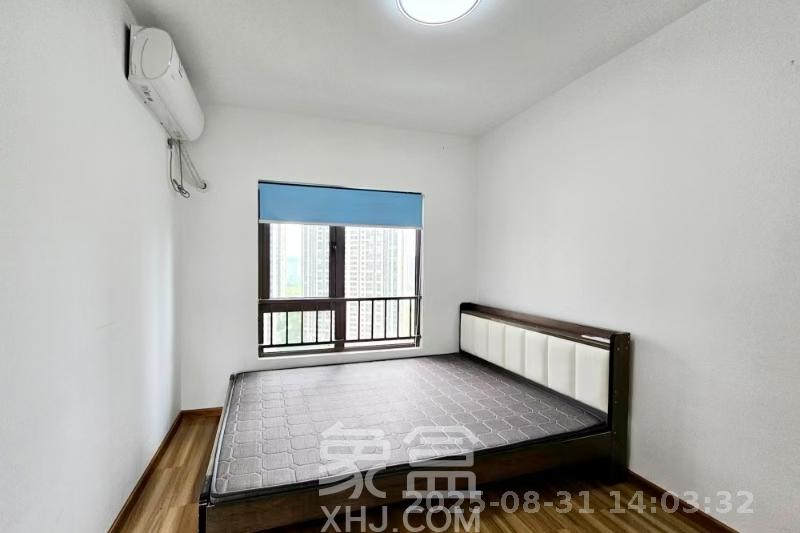 阳光城尚东湾愉景苑  3室2厅2卫   2400.00元/月室内图