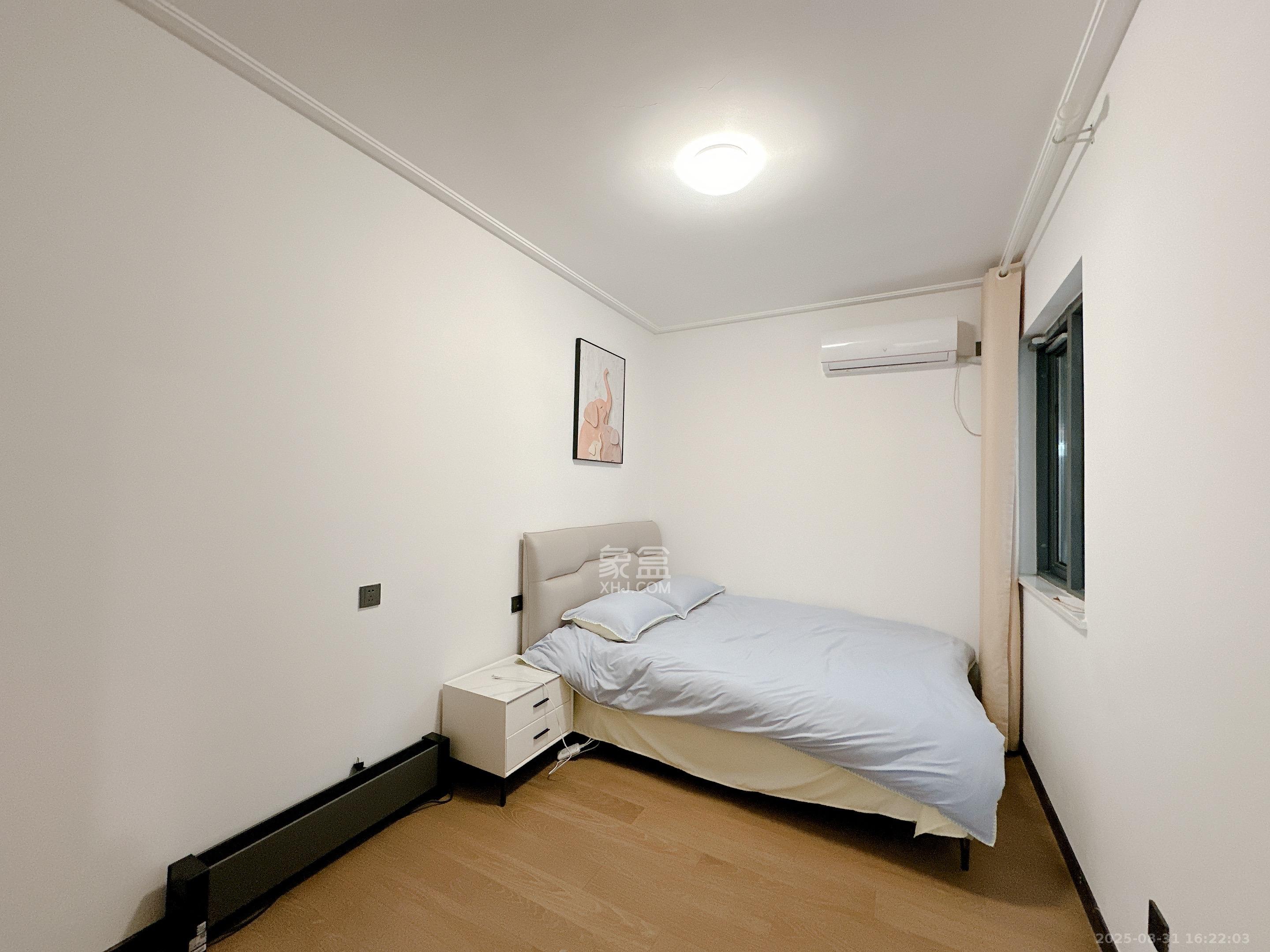 卓越中寰 3室2厅2卫 4380.0元/月 卓越中寰 3室2厅2卫 4380.0元/月室内图