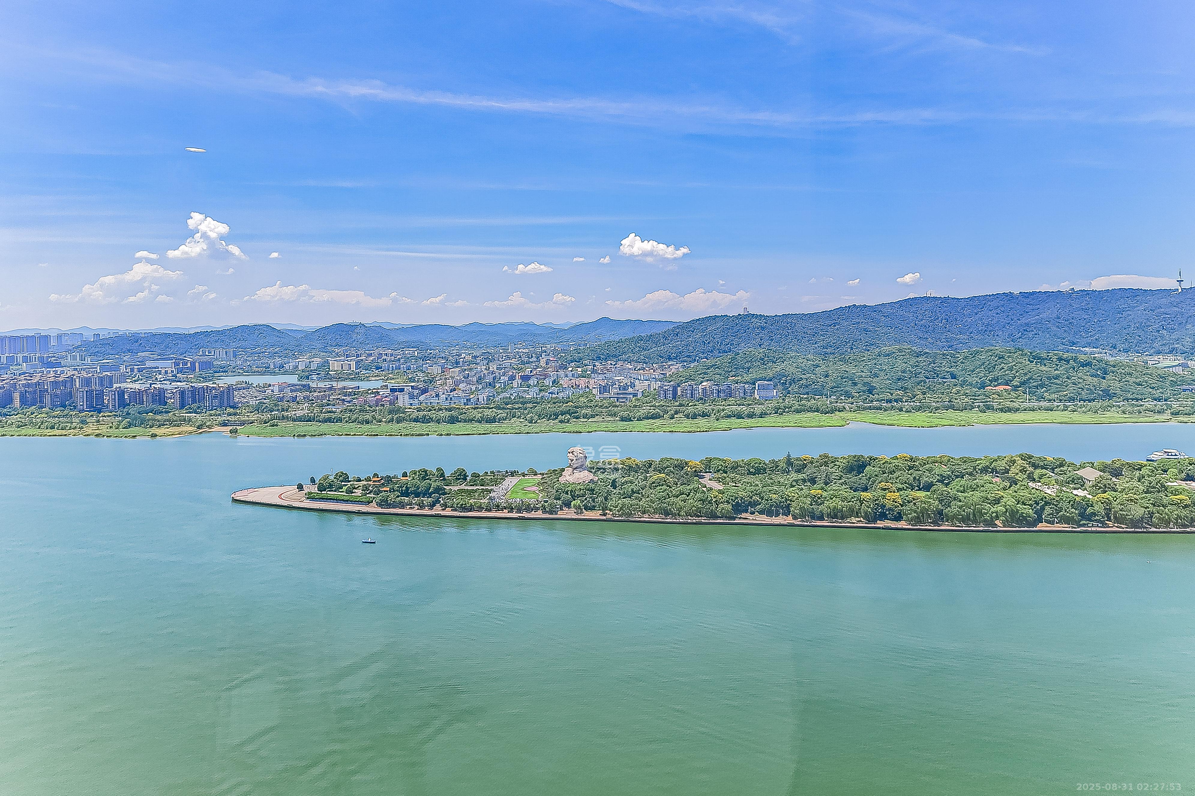 保利国际广场  2室1厅1卫    150.0万 保利国际广场  2室1厅1卫    150.0万小区图