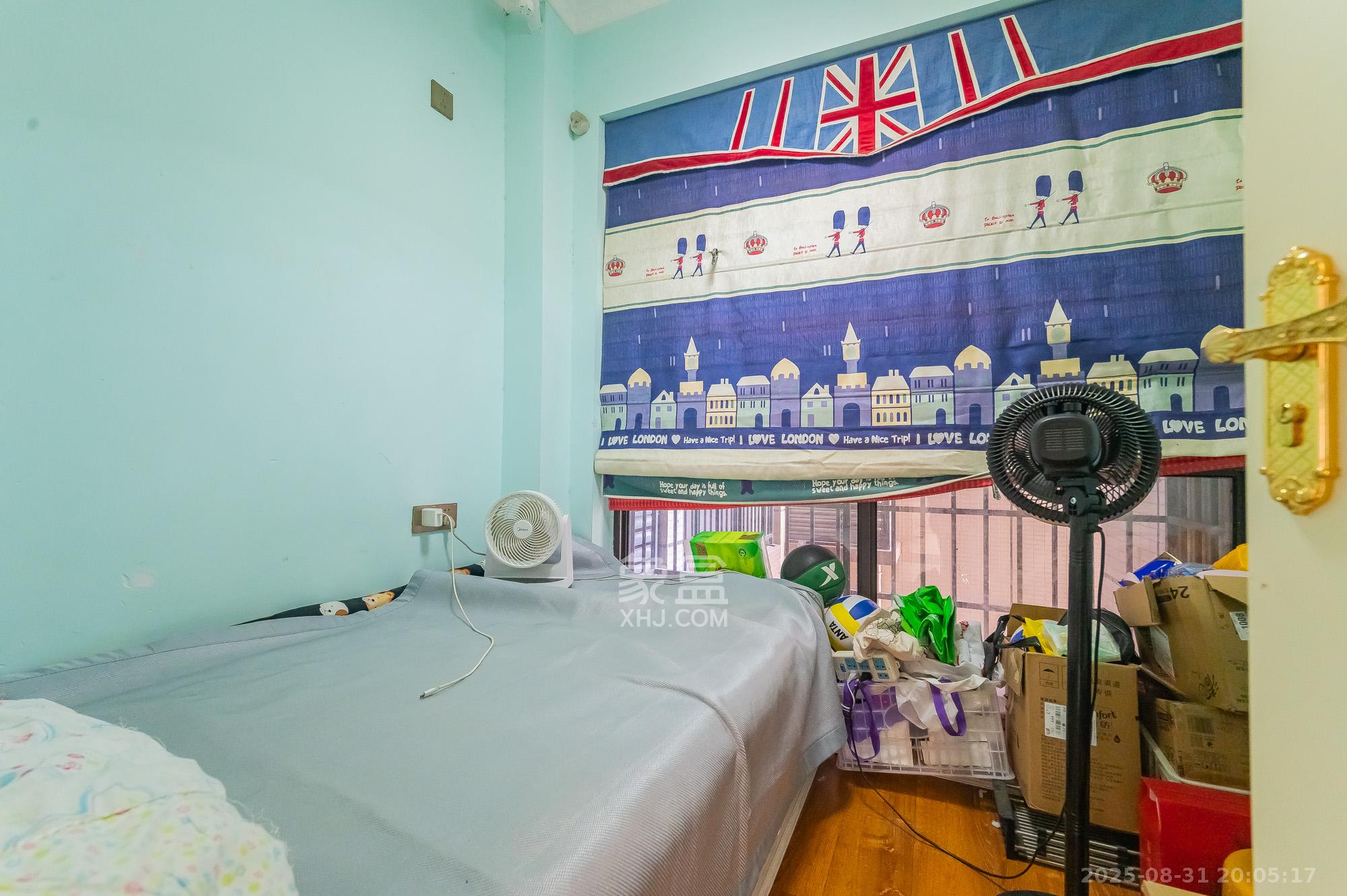 国泰九龙湾  4室2厅2卫    87.8万 国泰九龙湾  4室2厅2卫    87.8万卧室