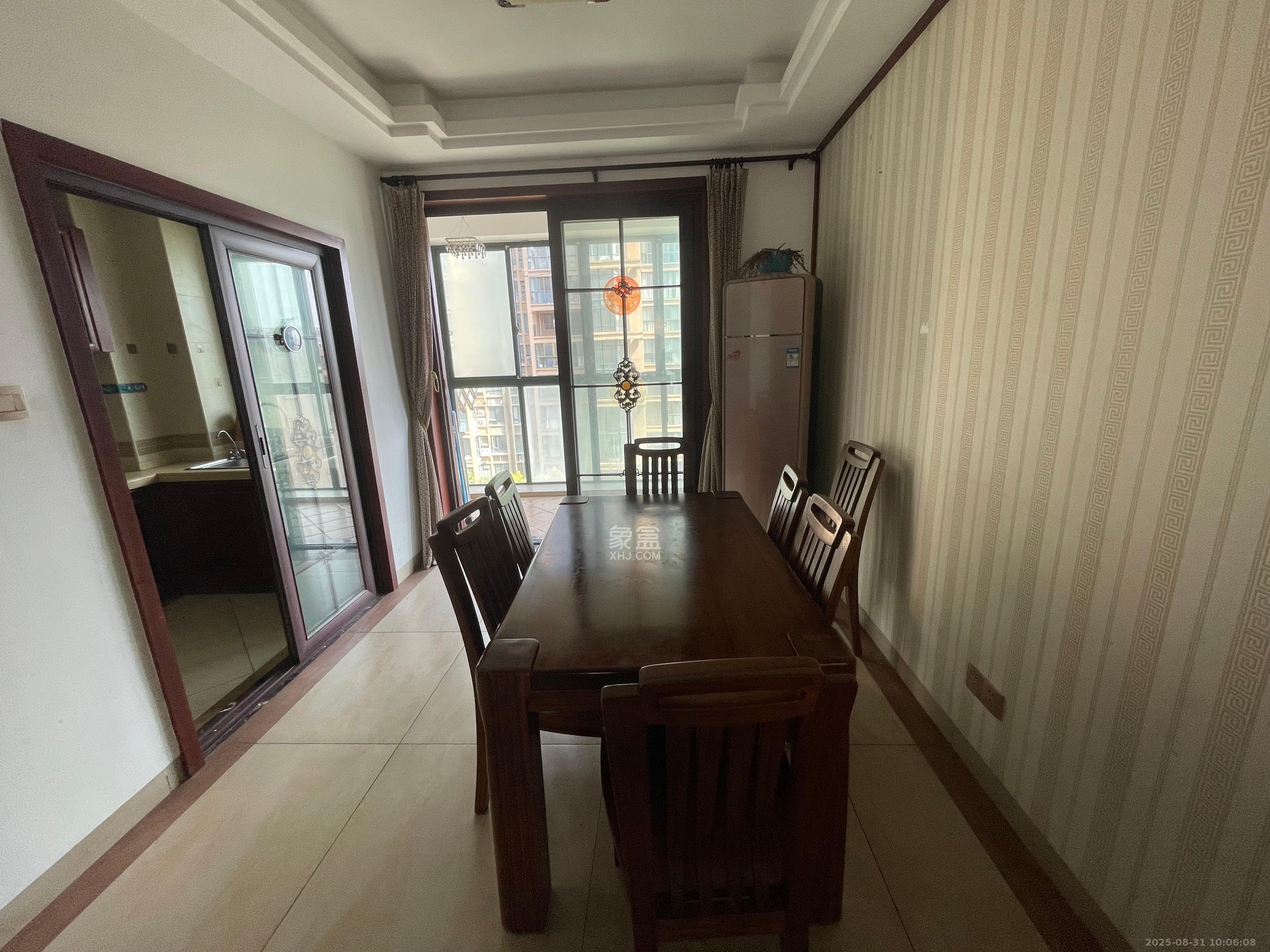 星城荣域 3室2厅2卫 2800.0元/月 星城荣域 3室2厅2卫 2800.0元/月室内图