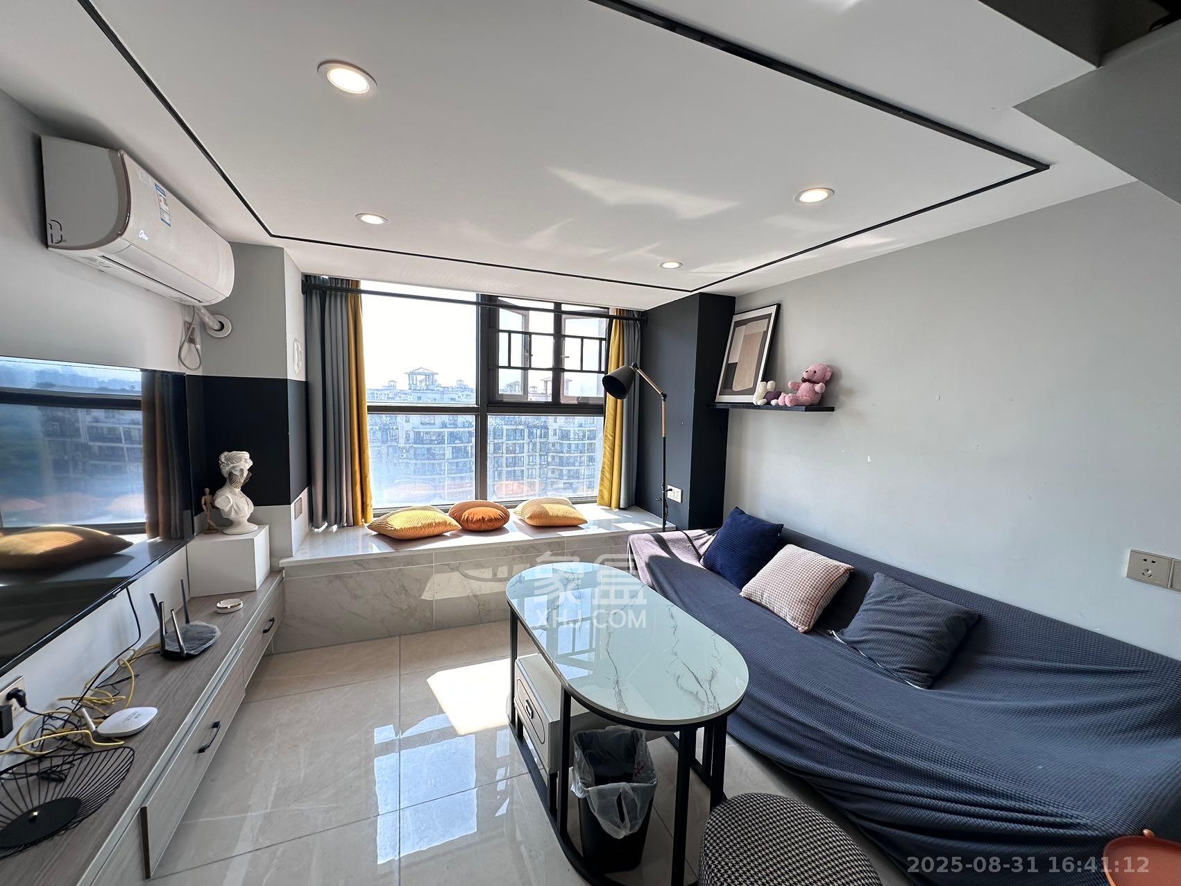 弘坤云寓  1室1厅1卫    2600.0元/月 弘坤云寓  1室1厅1卫    2600.0元/月室内图